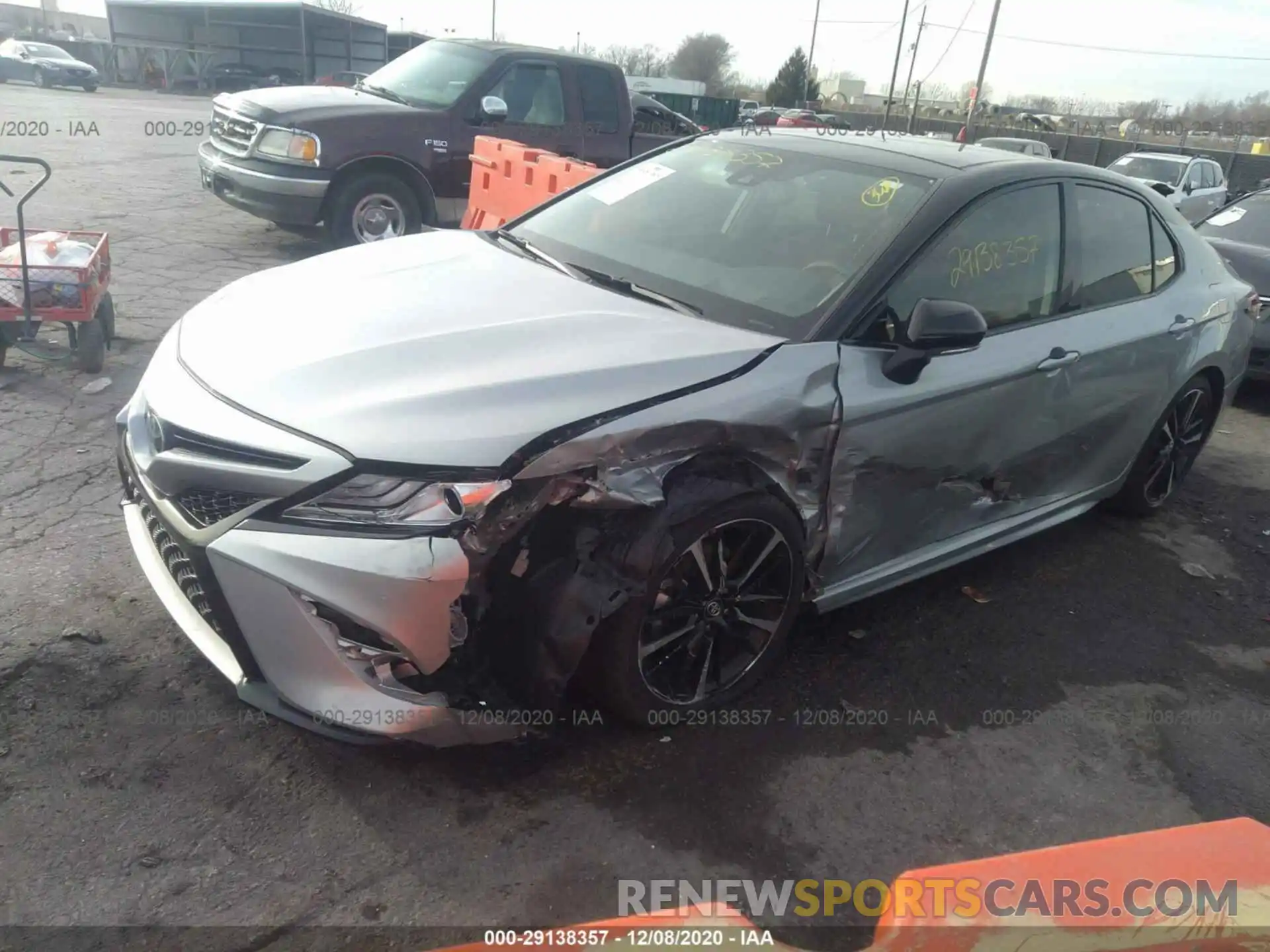 2 Photograph of a damaged car 4T1KZ1AKXLU033732 TOYOTA CAMRY 2020