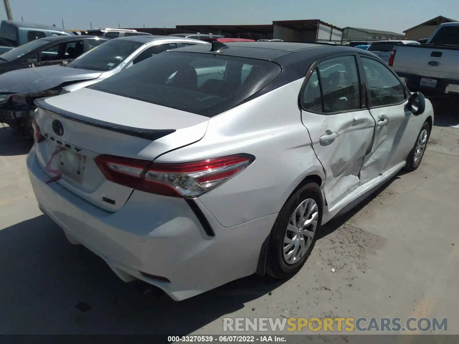 4 Photograph of a damaged car 4T1KZ1AKXLU034587 TOYOTA CAMRY 2020