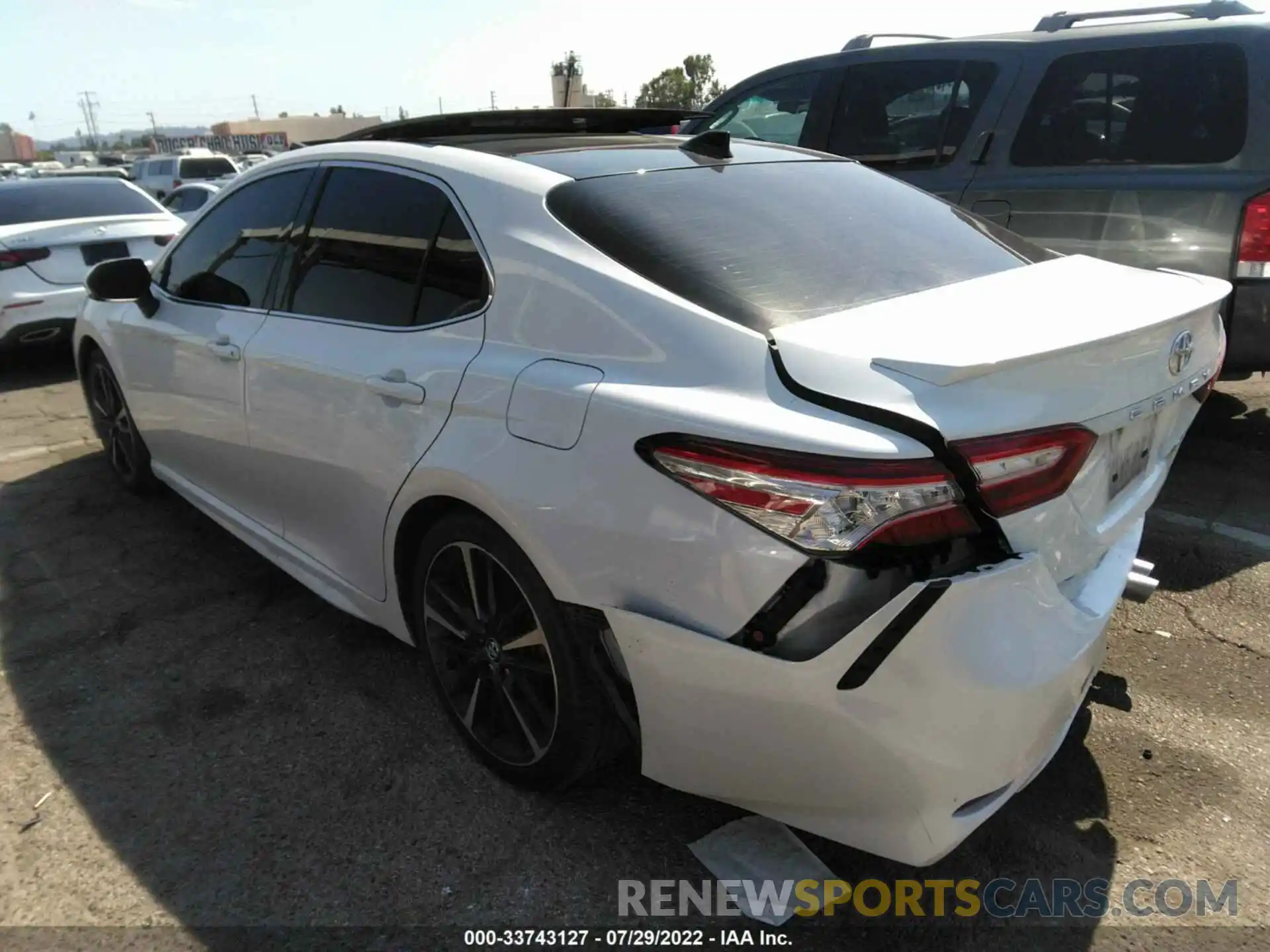 3 Photograph of a damaged car 4T1KZ1AKXLU037537 TOYOTA CAMRY 2020