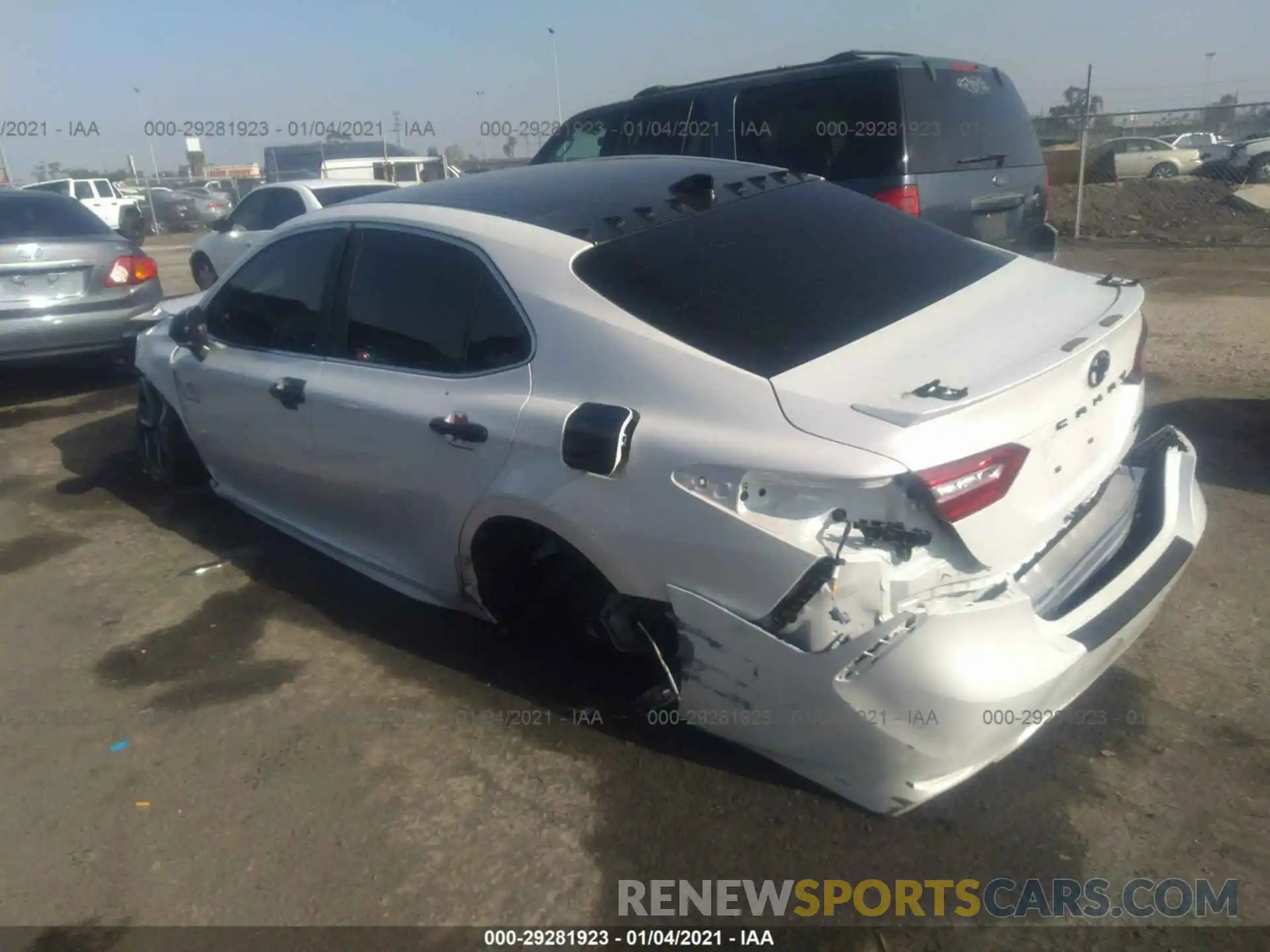 3 Photograph of a damaged car 4T1KZ1AKXLU041863 TOYOTA CAMRY 2020