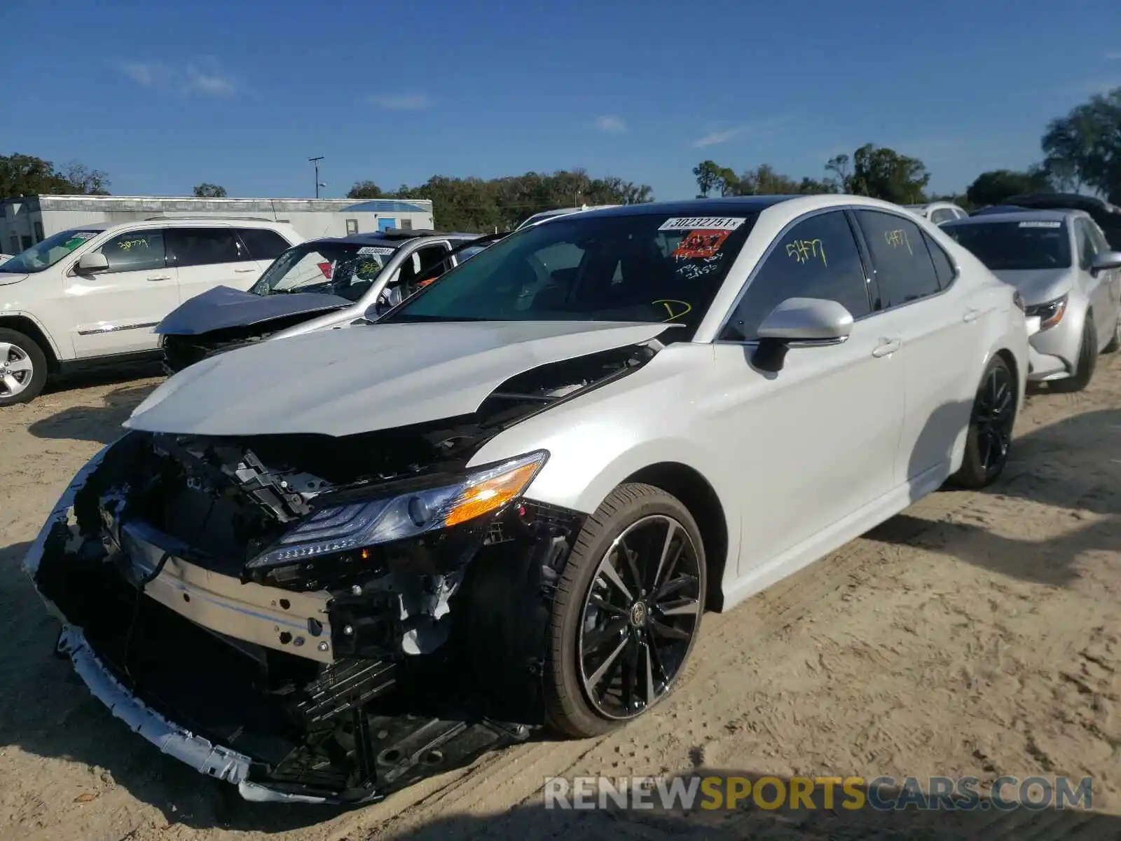 2 Photograph of a damaged car 4T1KZ1AKXLU042172 TOYOTA CAMRY 2020