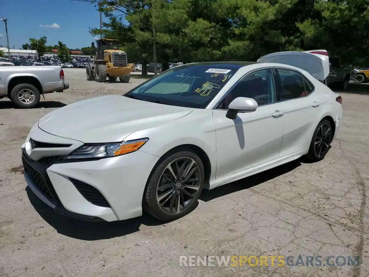 1 Photograph of a damaged car 4T1KZ1AKXLU043578 TOYOTA CAMRY 2020