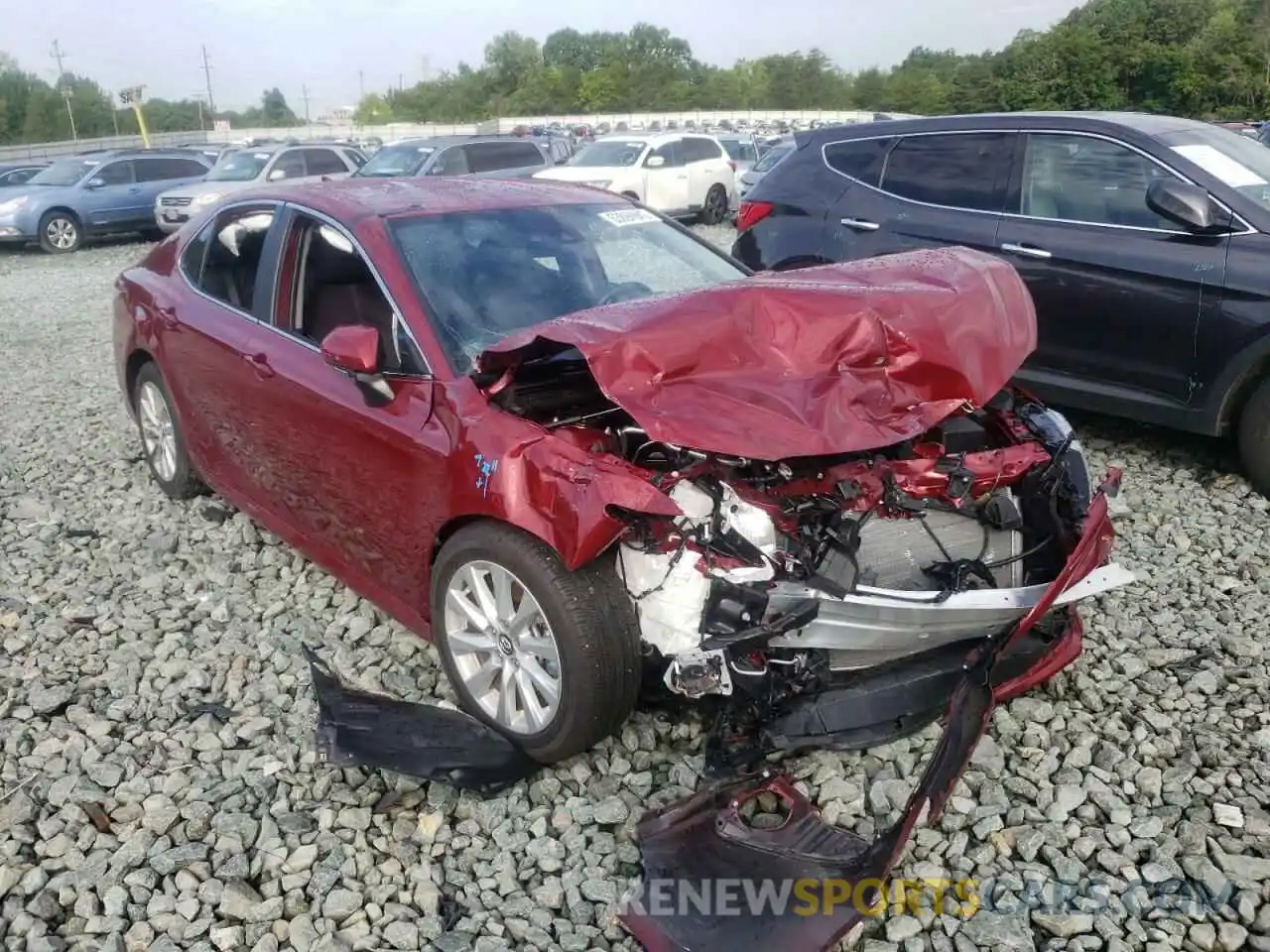 1 Photograph of a damaged car 4T1L11AK0LU316278 TOYOTA CAMRY 2020