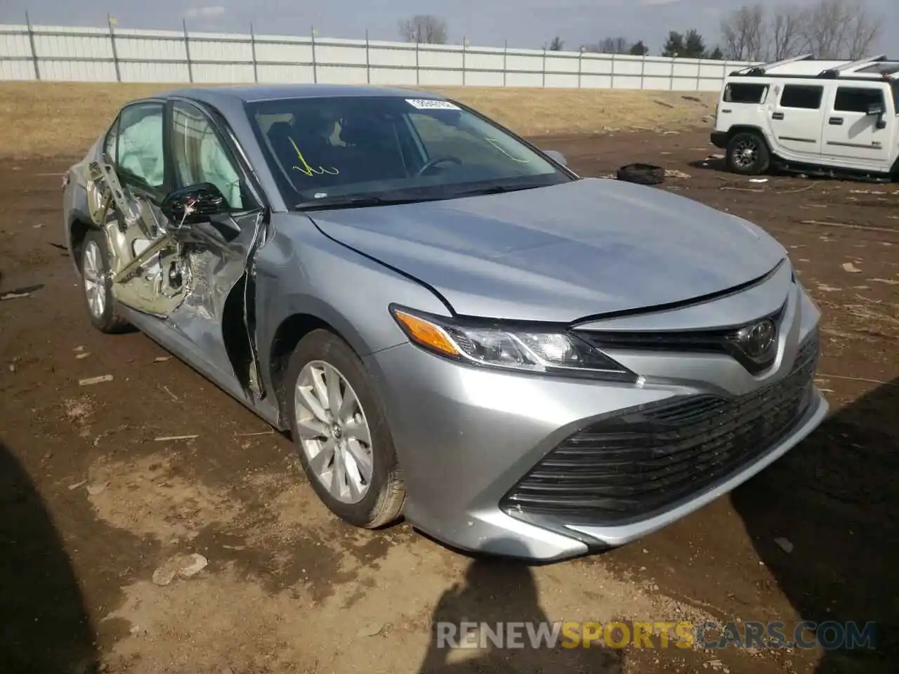 1 Photograph of a damaged car 4T1L11AK0LU875572 TOYOTA CAMRY 2020