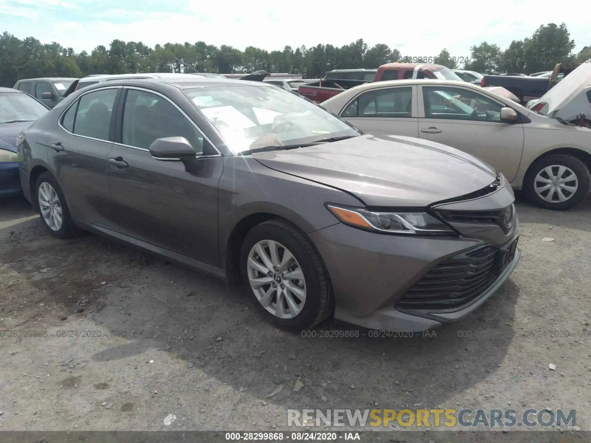 1 Photograph of a damaged car 4T1L11AK0LU913253 TOYOTA CAMRY 2020