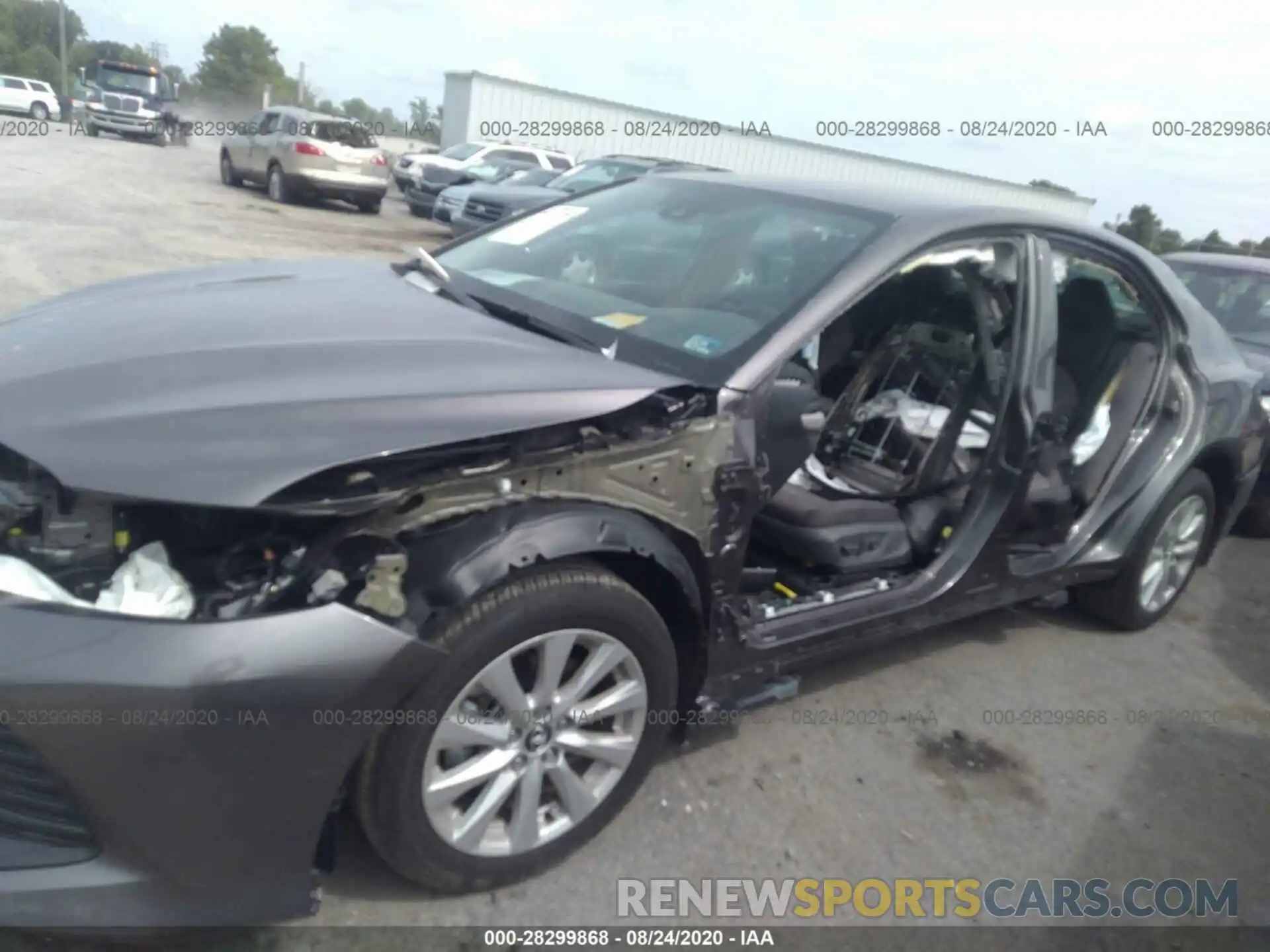 6 Photograph of a damaged car 4T1L11AK0LU913253 TOYOTA CAMRY 2020