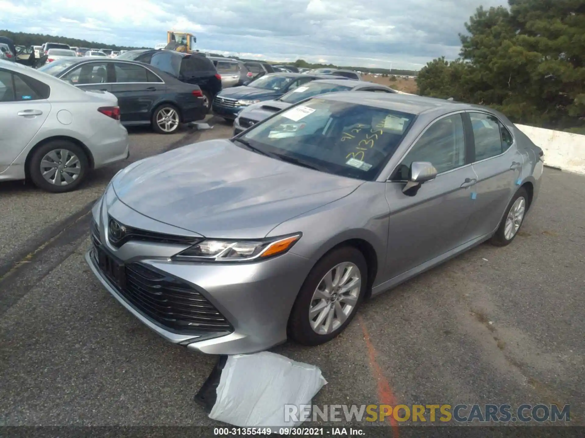 2 Photograph of a damaged car 4T1L11AK0LU919179 TOYOTA CAMRY 2020