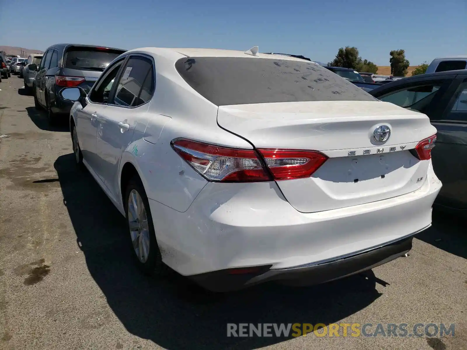 3 Photograph of a damaged car 4T1L11AK0LU974456 TOYOTA CAMRY 2020