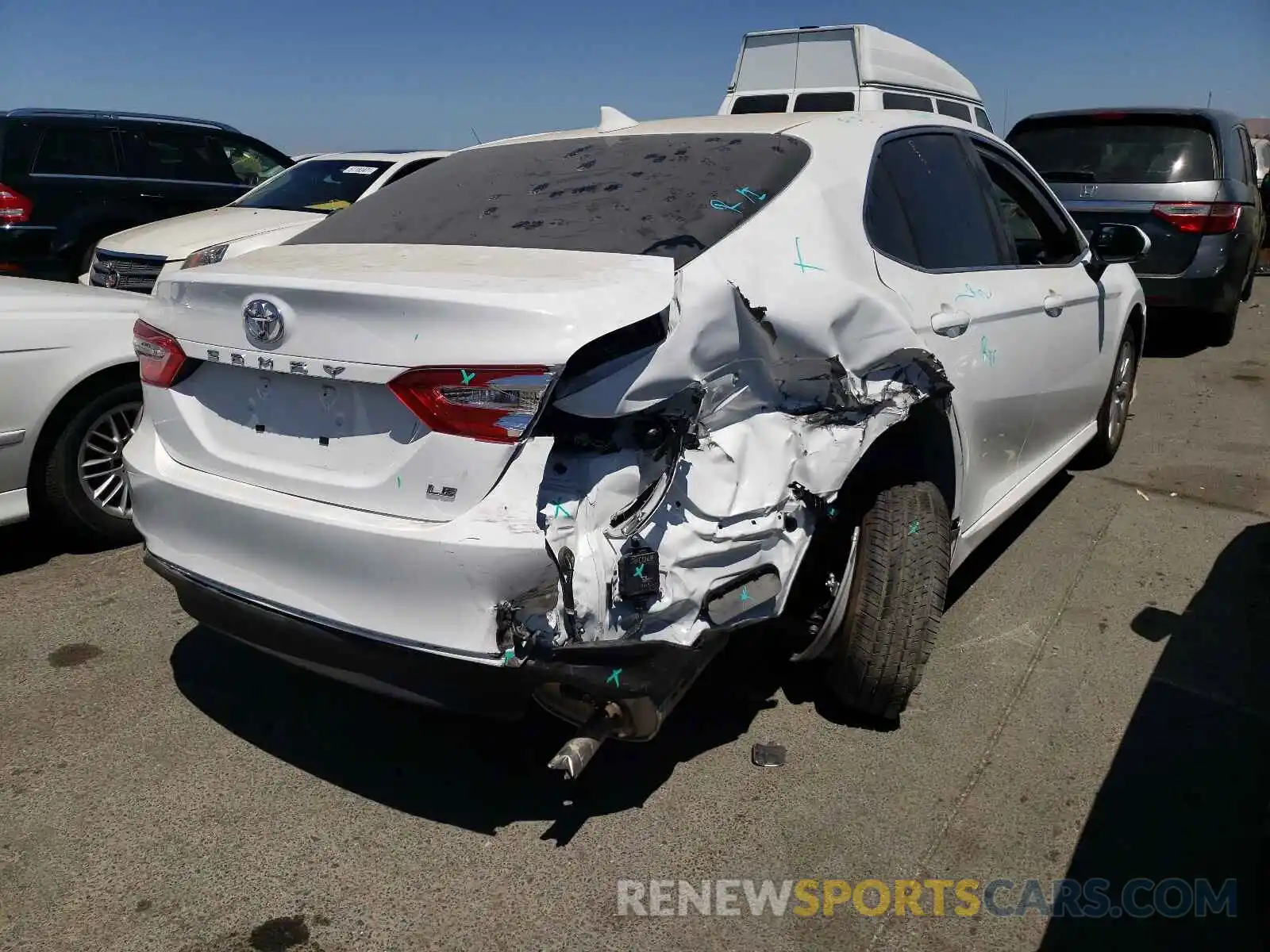 4 Photograph of a damaged car 4T1L11AK0LU974456 TOYOTA CAMRY 2020