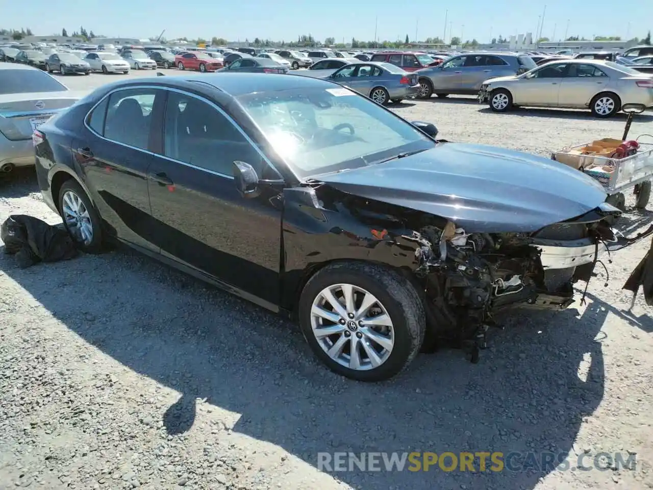 1 Photograph of a damaged car 4T1L11AK1LU323062 TOYOTA CAMRY 2020