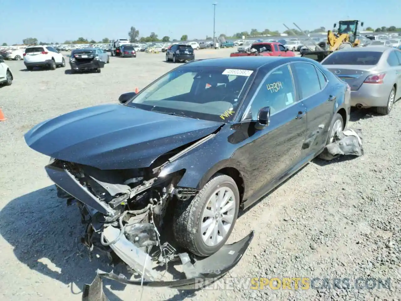 2 Photograph of a damaged car 4T1L11AK1LU323062 TOYOTA CAMRY 2020