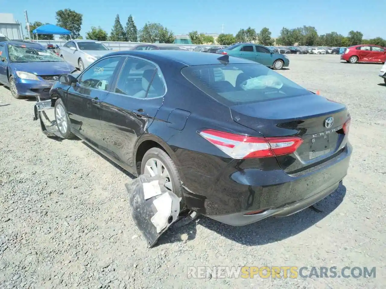 3 Photograph of a damaged car 4T1L11AK1LU323062 TOYOTA CAMRY 2020