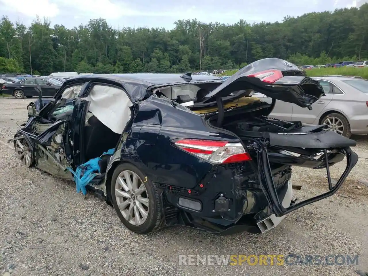 3 Photograph of a damaged car 4T1L11AK1LU887293 TOYOTA CAMRY 2020