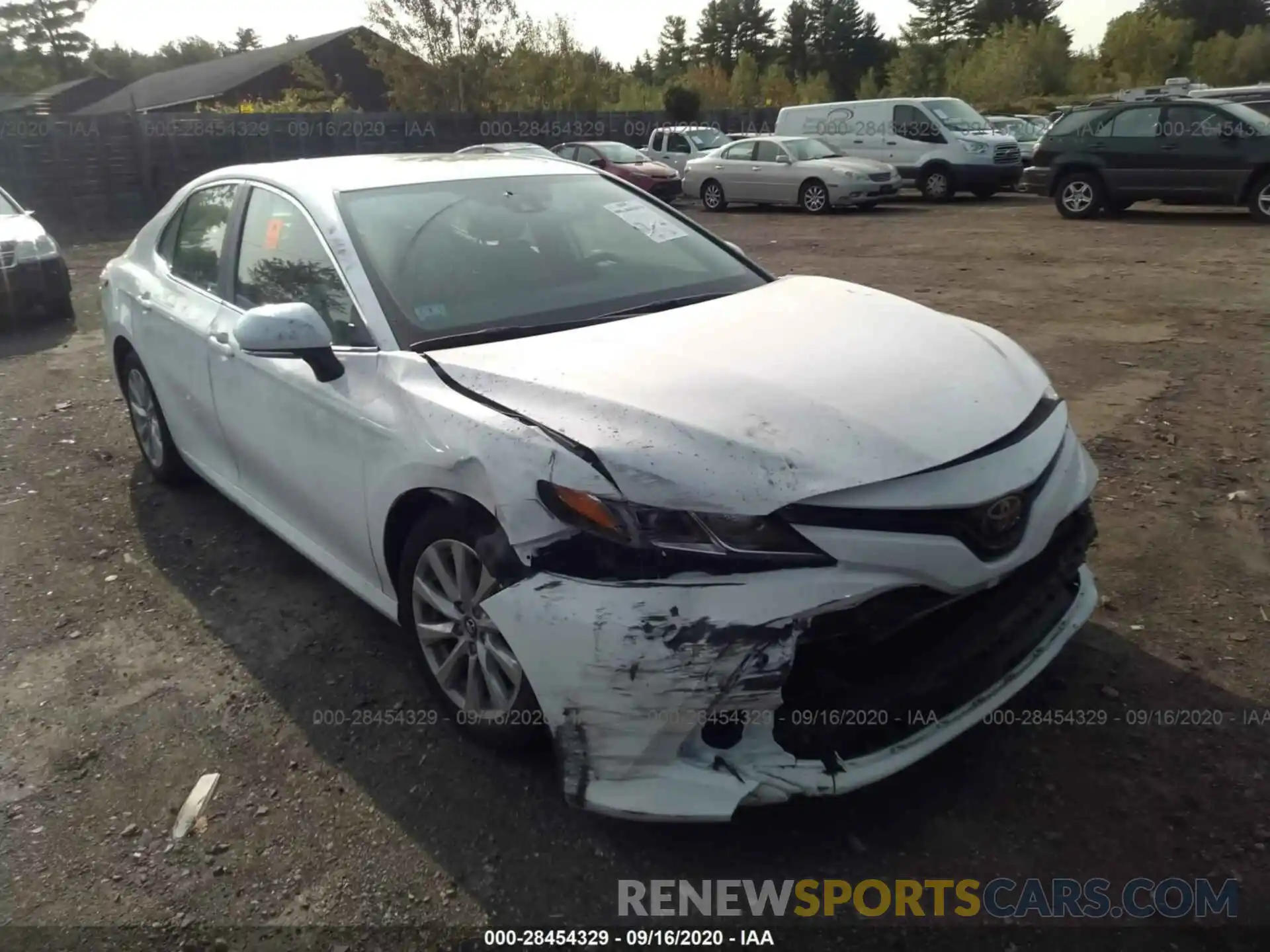 1 Photograph of a damaged car 4T1L11AK2LU303550 TOYOTA CAMRY 2020