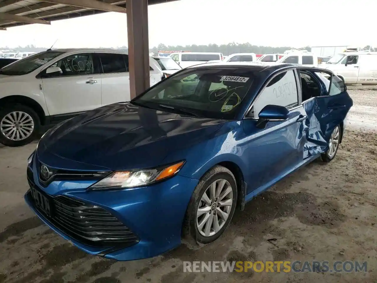 2 Photograph of a damaged car 4T1L11AK2LU393332 TOYOTA CAMRY 2020