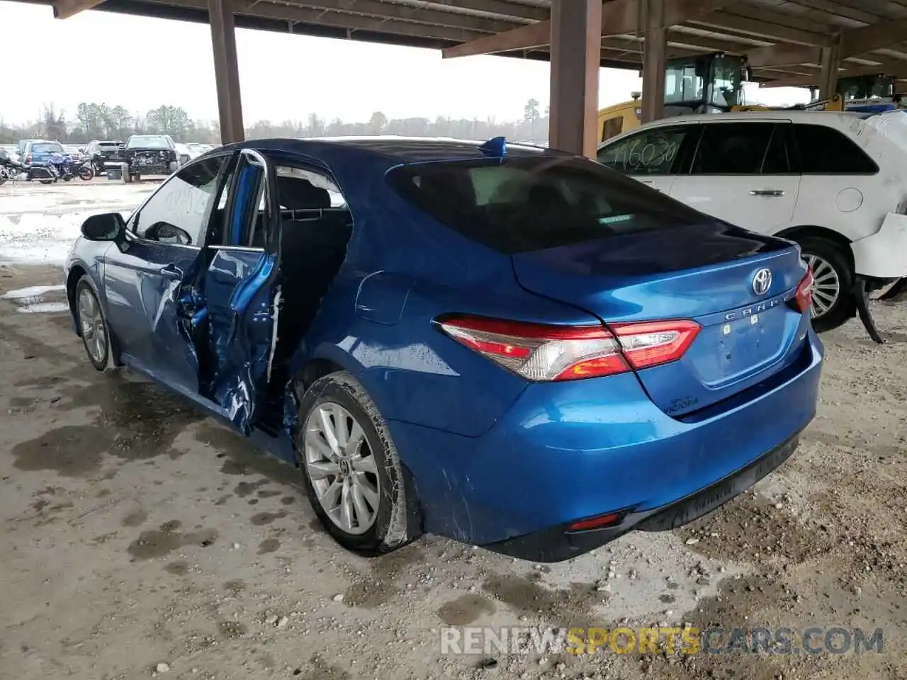 3 Photograph of a damaged car 4T1L11AK2LU393332 TOYOTA CAMRY 2020