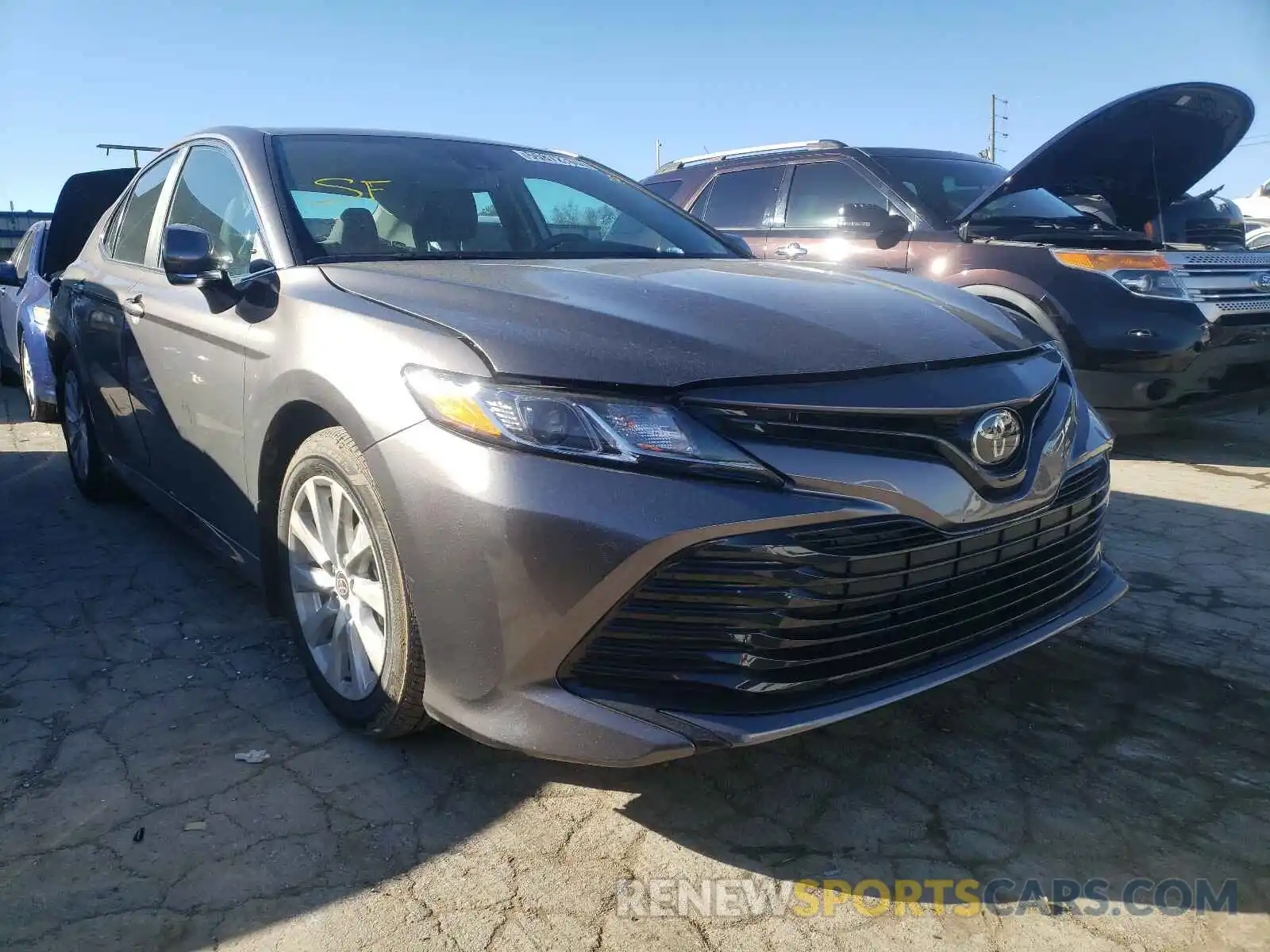 1 Photograph of a damaged car 4T1L11AK2LU500668 TOYOTA CAMRY 2020