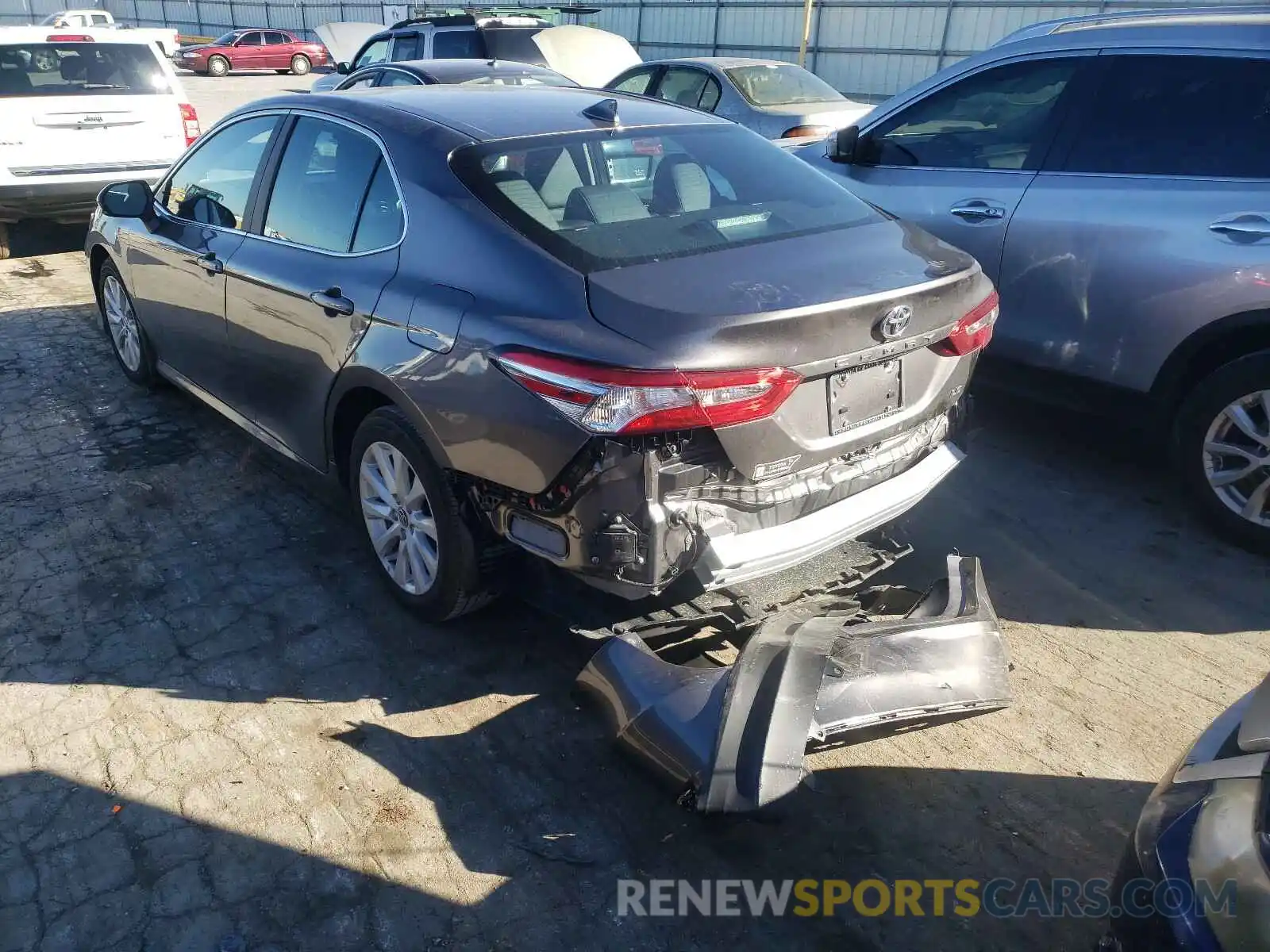 3 Photograph of a damaged car 4T1L11AK2LU500668 TOYOTA CAMRY 2020