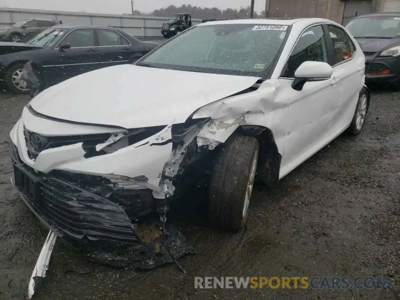 2 Photograph of a damaged car 4T1L11AK2LU509466 TOYOTA CAMRY 2020