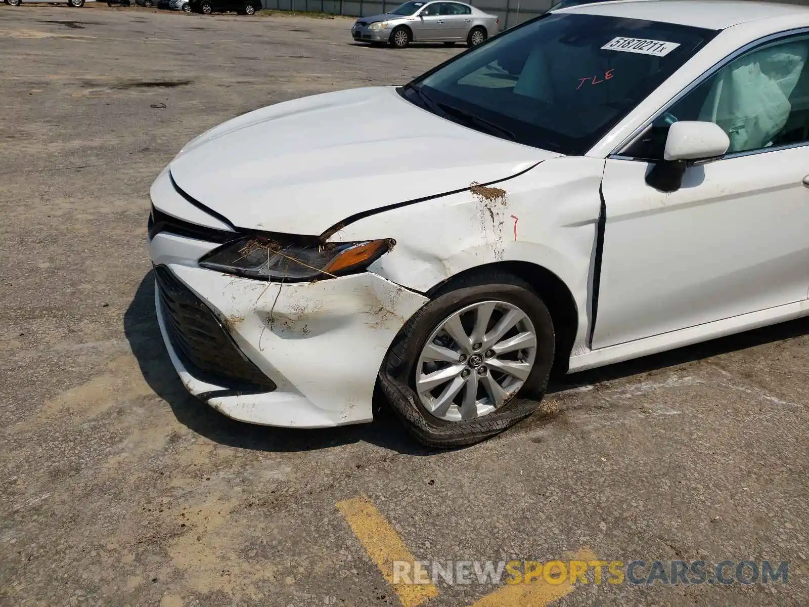 9 Photograph of a damaged car 4T1L11AK2LU880742 TOYOTA CAMRY 2020