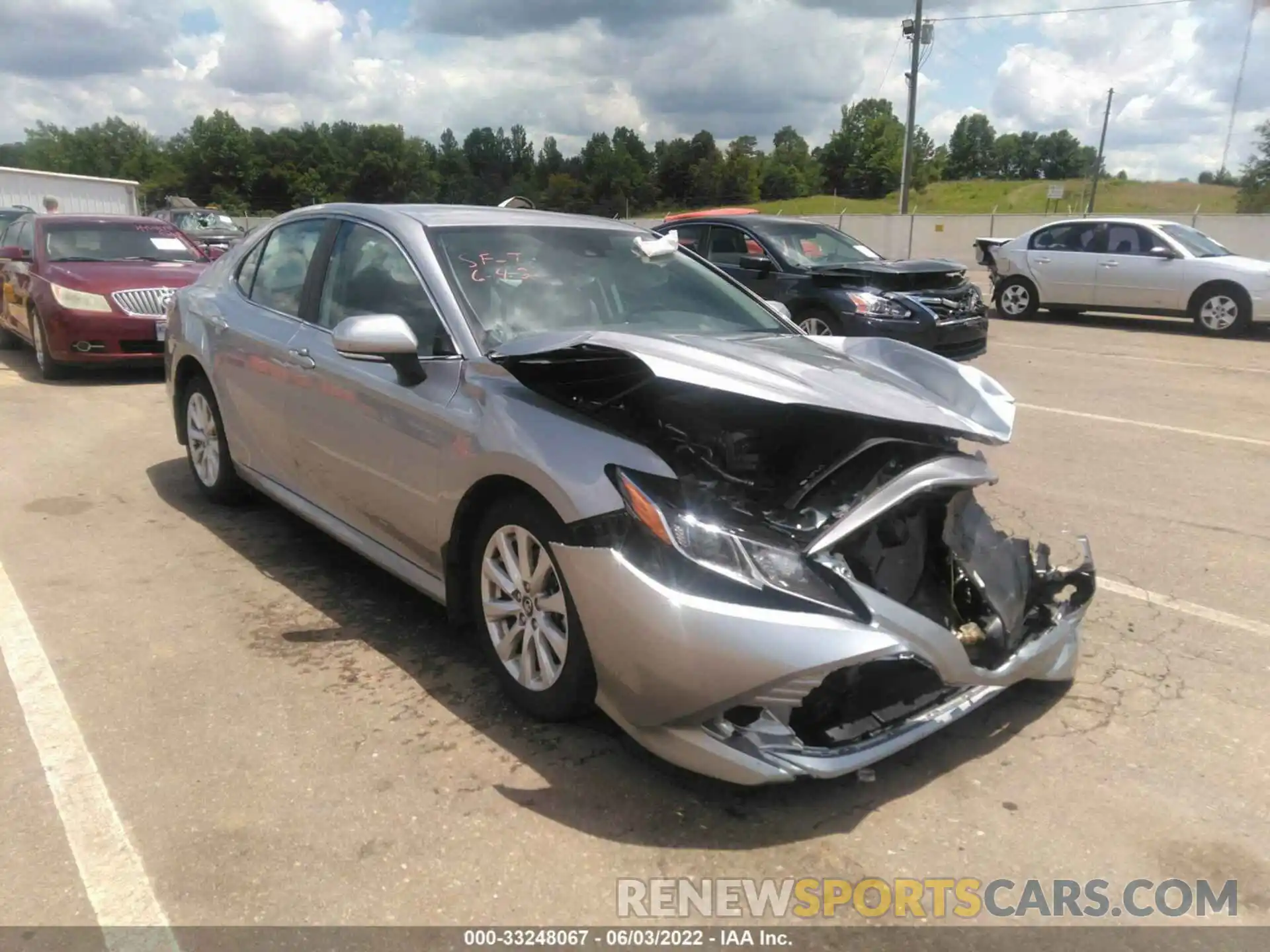 1 Photograph of a damaged car 4T1L11AK2LU922231 TOYOTA CAMRY 2020