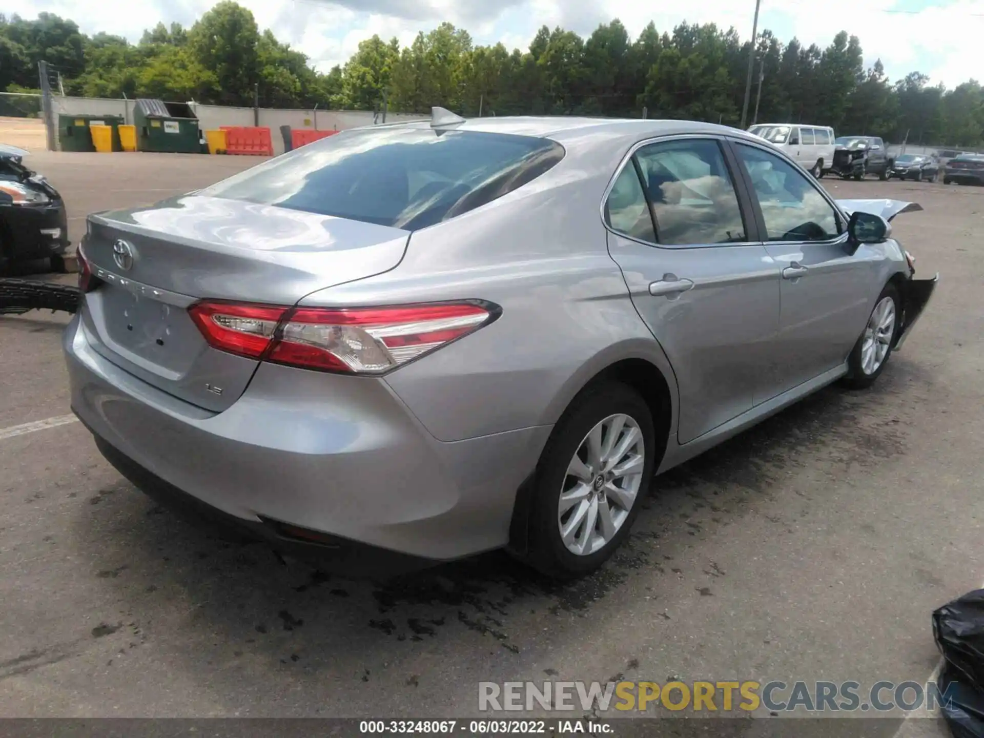 4 Photograph of a damaged car 4T1L11AK2LU922231 TOYOTA CAMRY 2020