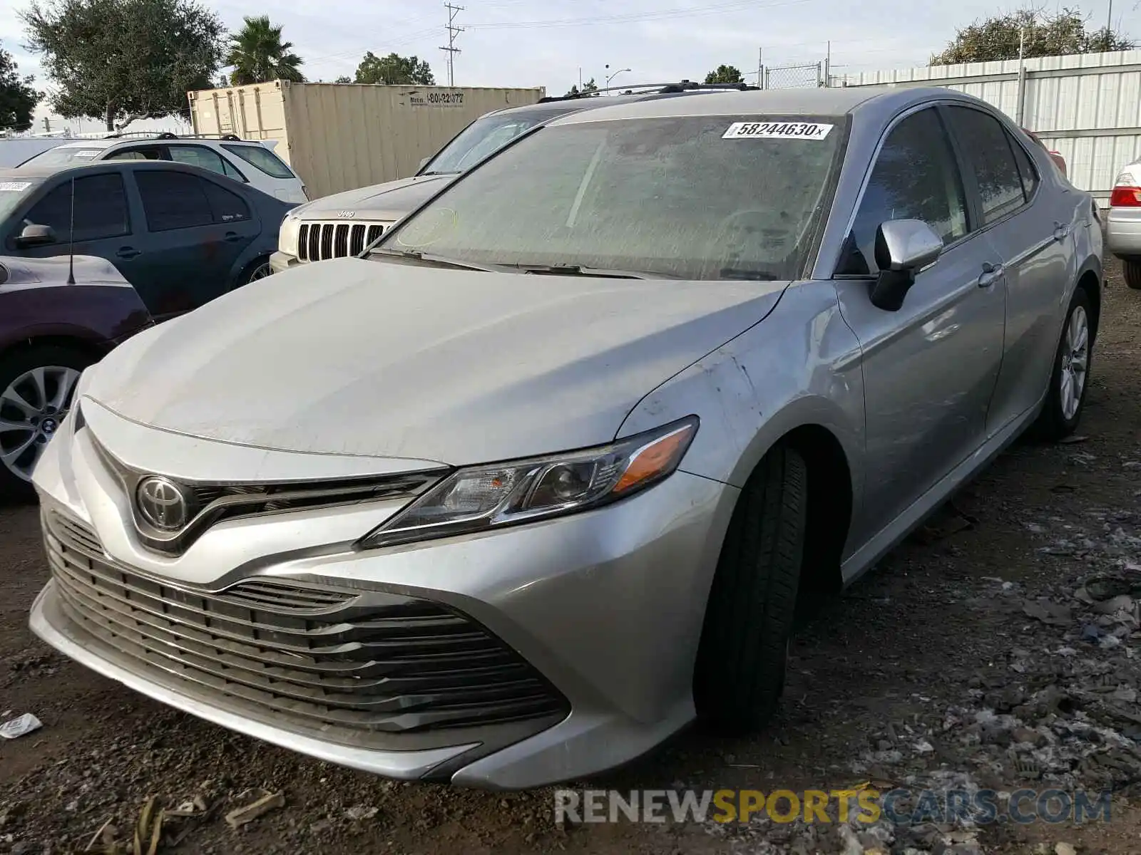 2 Photograph of a damaged car 4T1L11AK2LU935478 TOYOTA CAMRY 2020