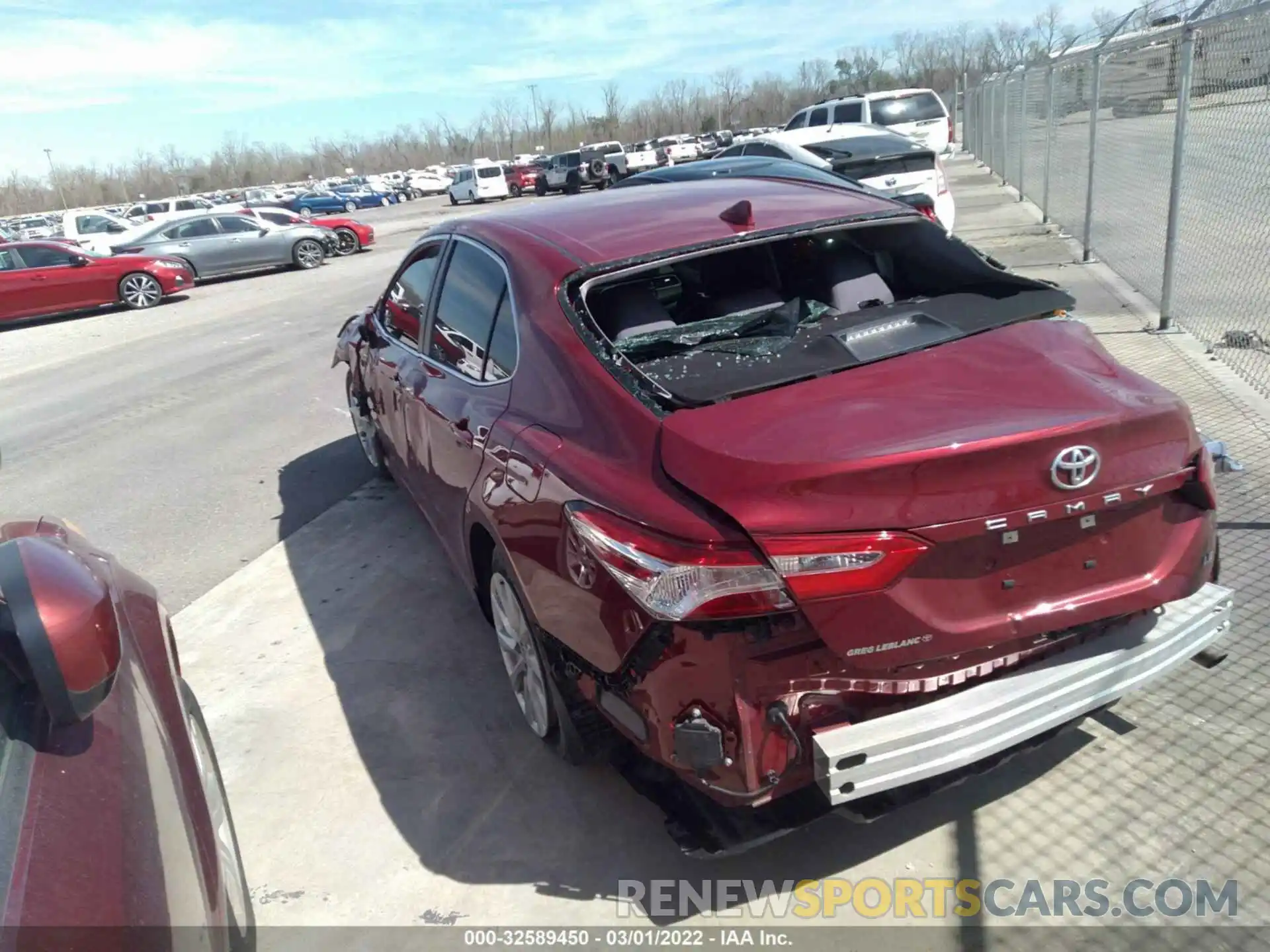 3 Photograph of a damaged car 4T1L11AK3LU334340 TOYOTA CAMRY 2020