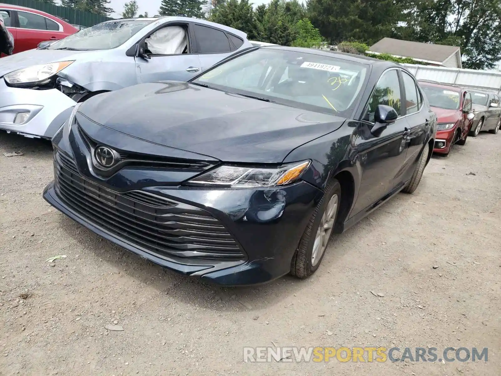 2 Photograph of a damaged car 4T1L11AK3LU387202 TOYOTA CAMRY 2020