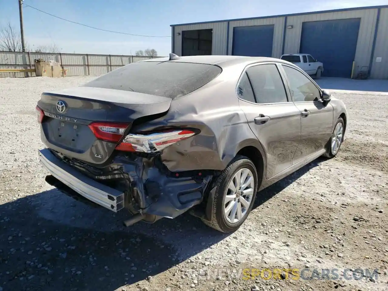 4 Photograph of a damaged car 4T1L11AK3LU394358 TOYOTA CAMRY 2020