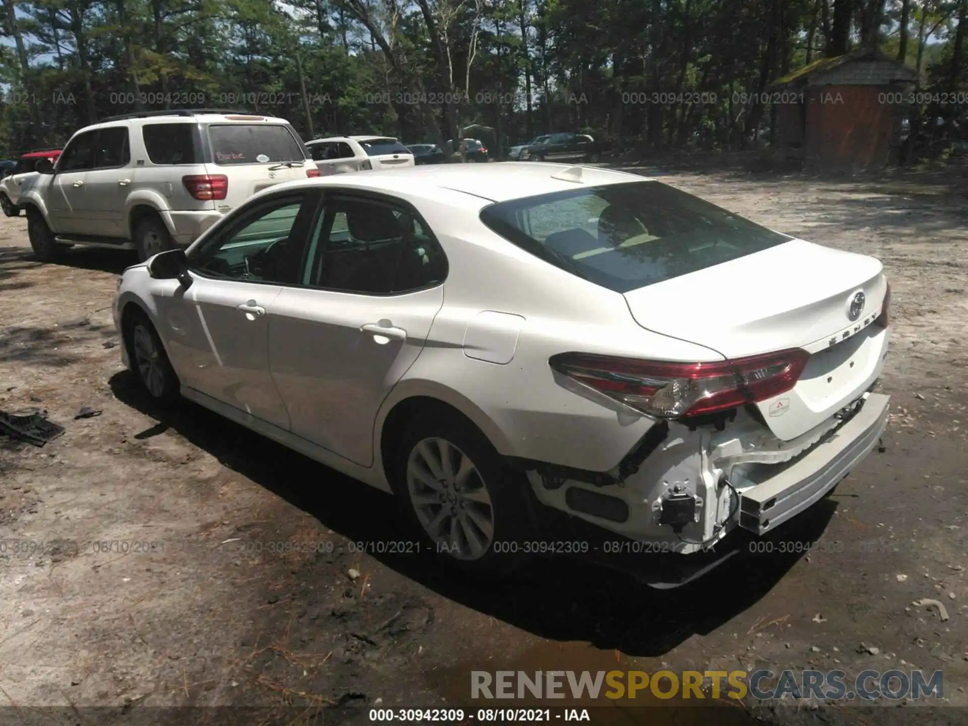 3 Photograph of a damaged car 4T1L11AK3LU507659 TOYOTA CAMRY 2020