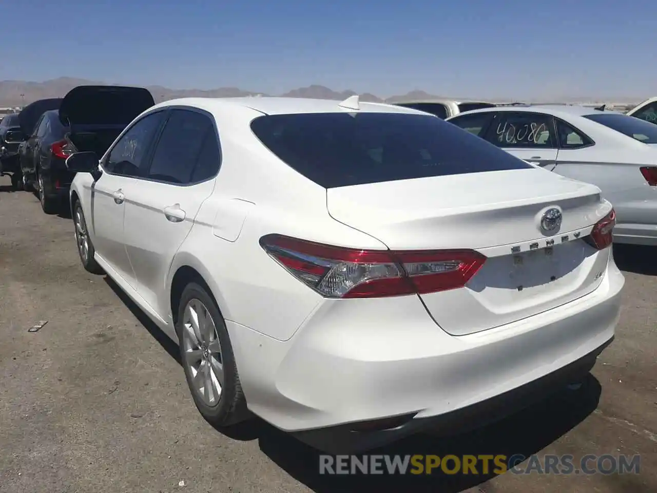 3 Photograph of a damaged car 4T1L11AK3LU937739 TOYOTA CAMRY 2020