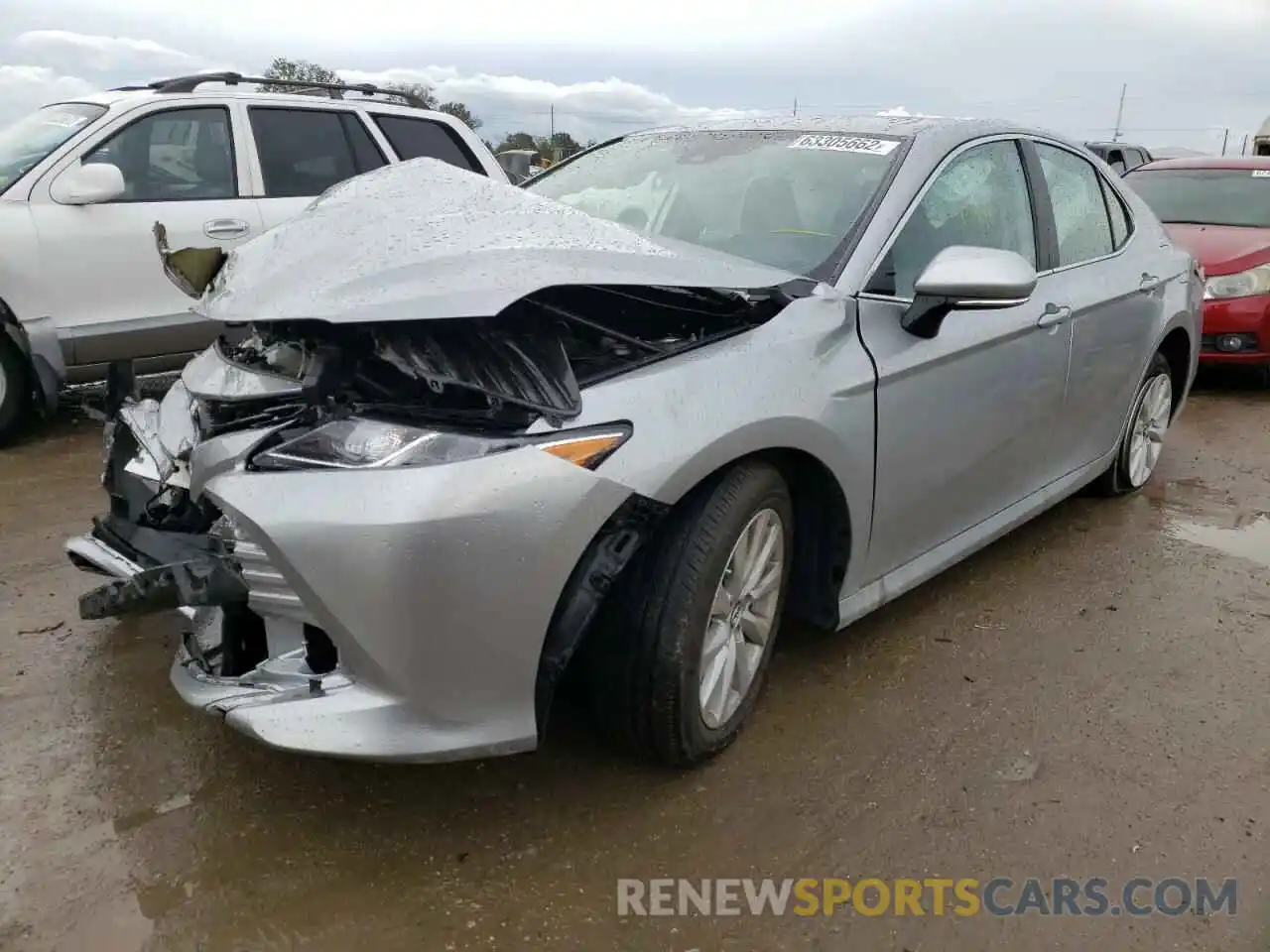 2 Photograph of a damaged car 4T1L11AK3LU940625 TOYOTA CAMRY 2020