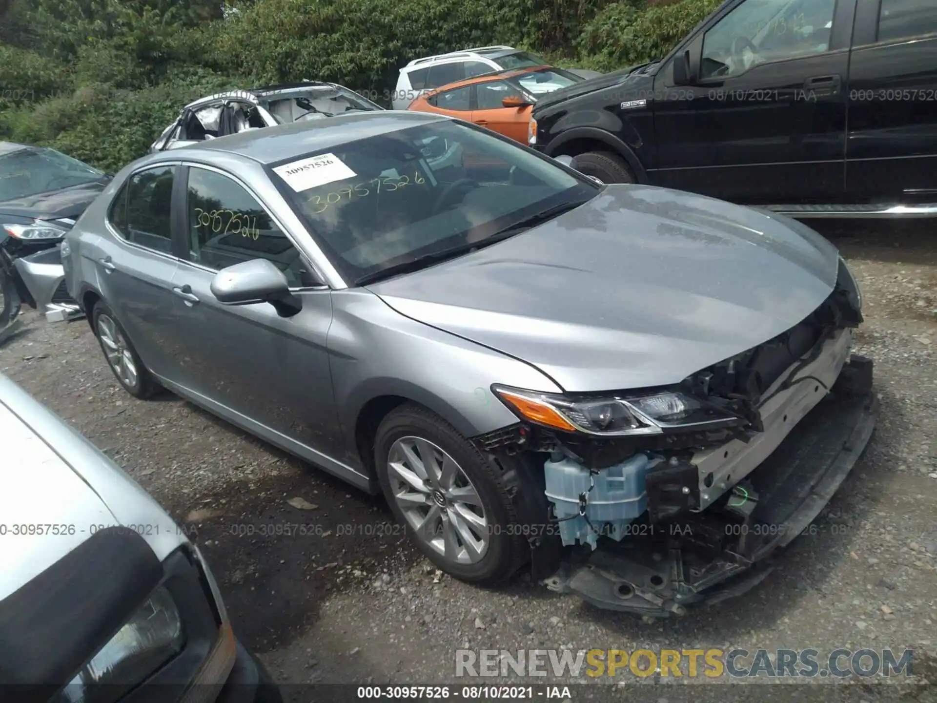 1 Photograph of a damaged car 4T1L11AK4L4921727 TOYOTA CAMRY 2020