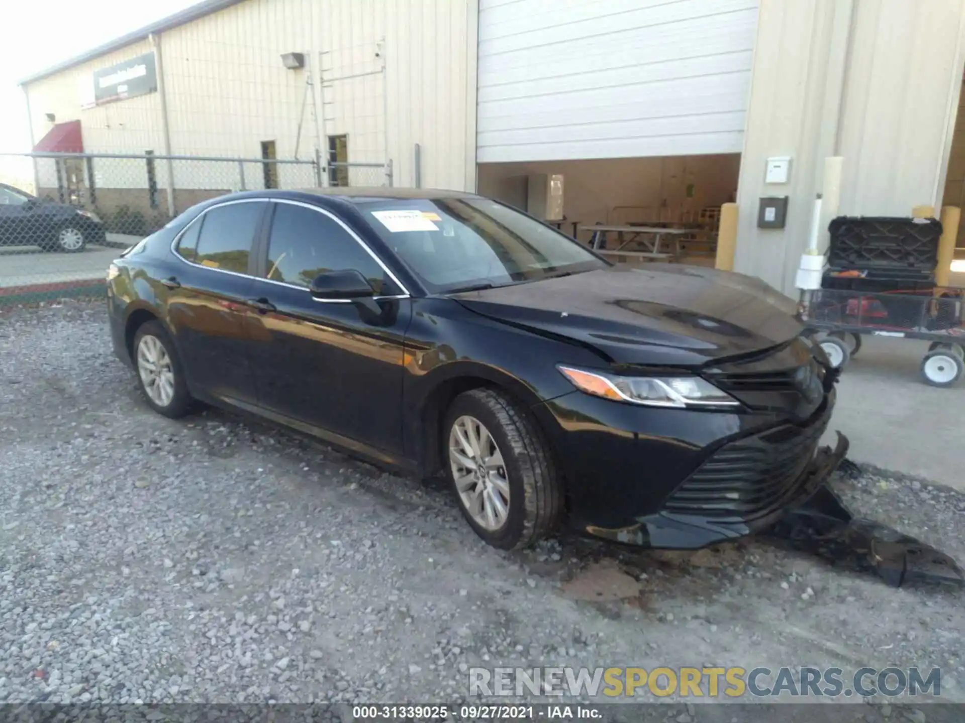 1 Photograph of a damaged car 4T1L11AK4LU325307 TOYOTA CAMRY 2020