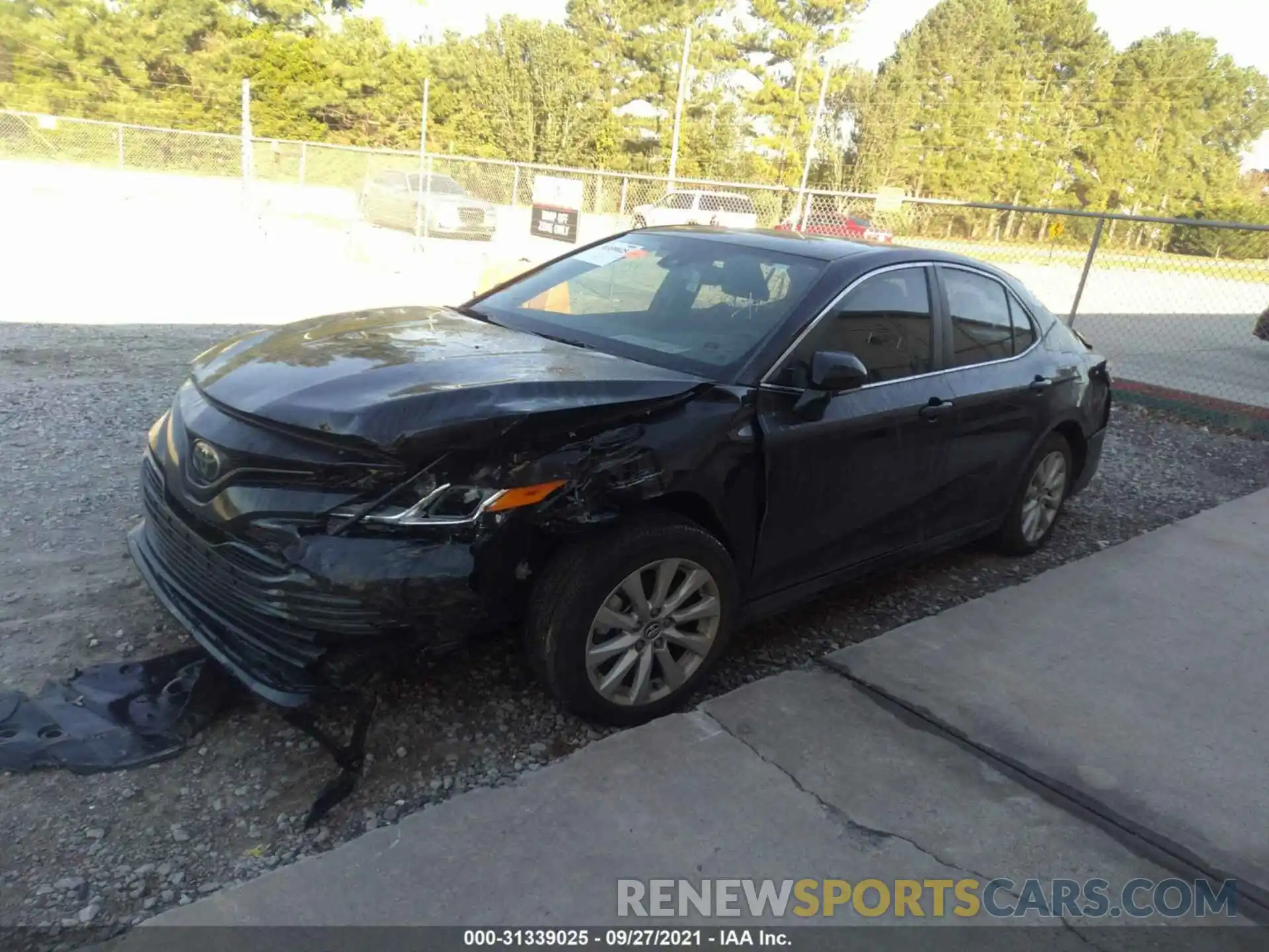 2 Photograph of a damaged car 4T1L11AK4LU325307 TOYOTA CAMRY 2020