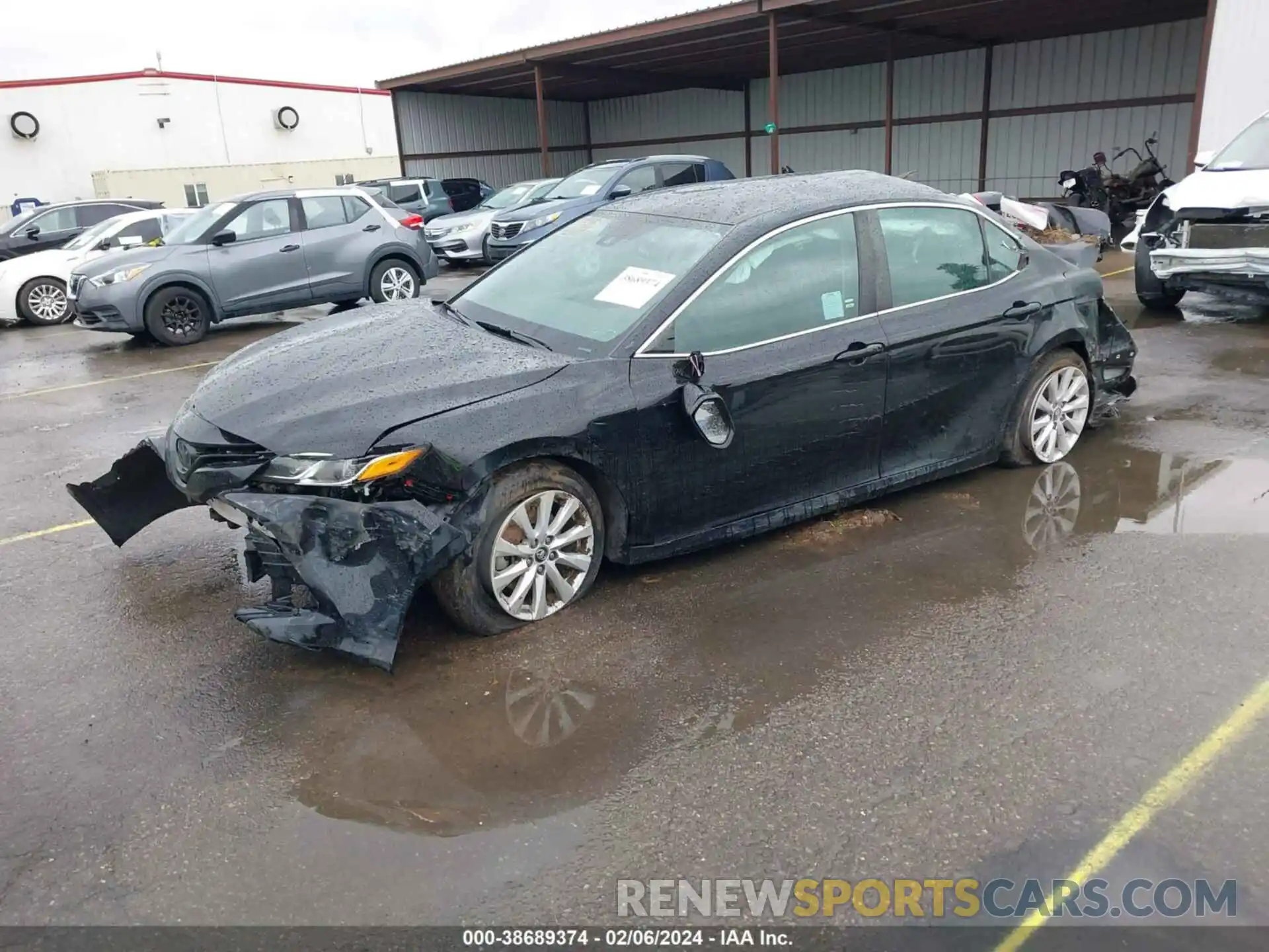 2 Photograph of a damaged car 4T1L11AK4LU351907 TOYOTA CAMRY 2020