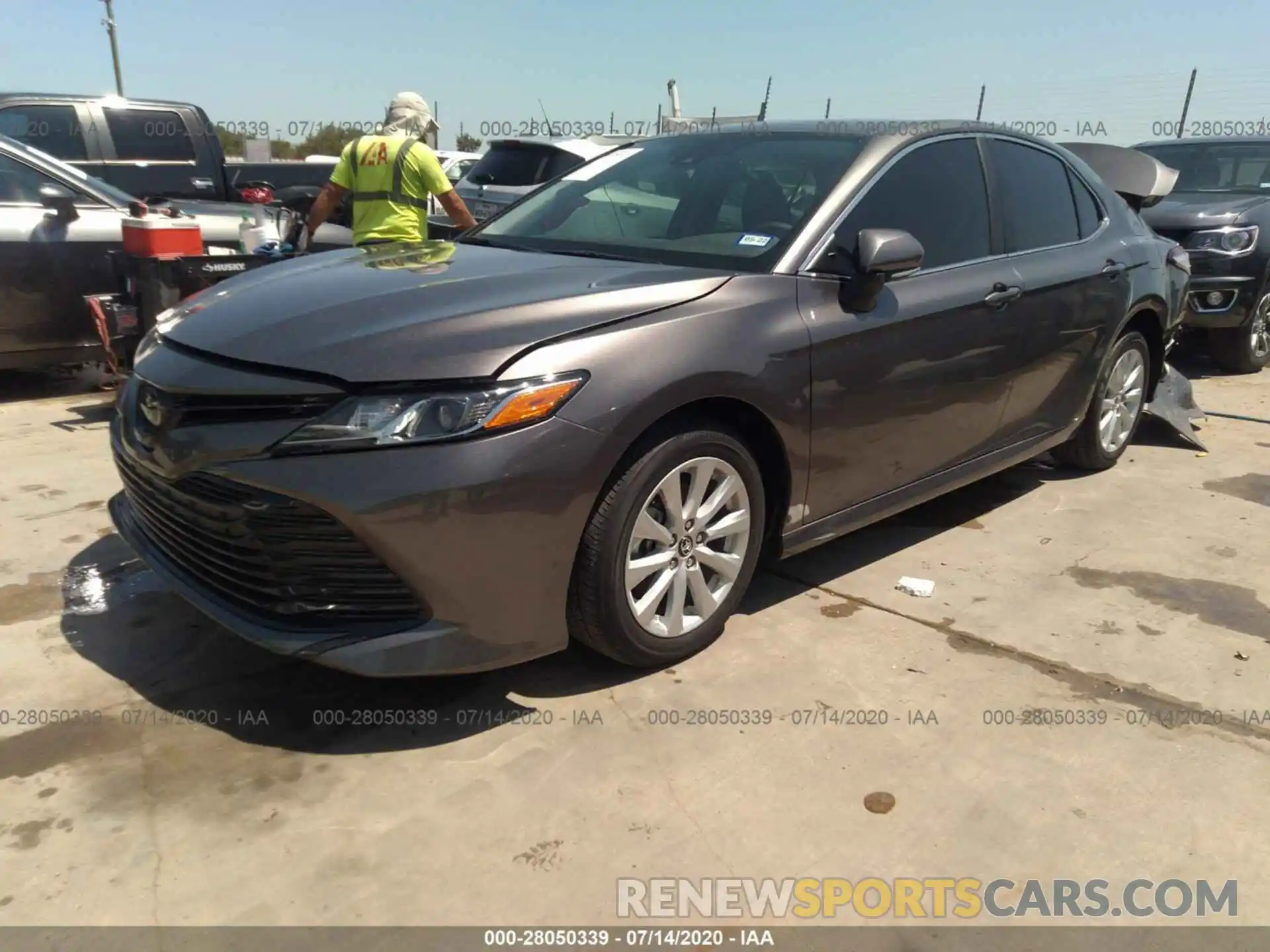 2 Photograph of a damaged car 4T1L11AK4LU862601 TOYOTA CAMRY 2020