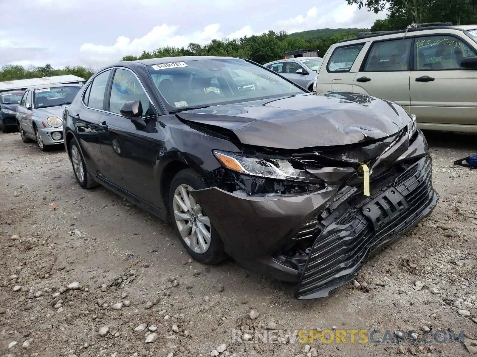 1 Photograph of a damaged car 4T1L11AK4LU891368 TOYOTA CAMRY 2020