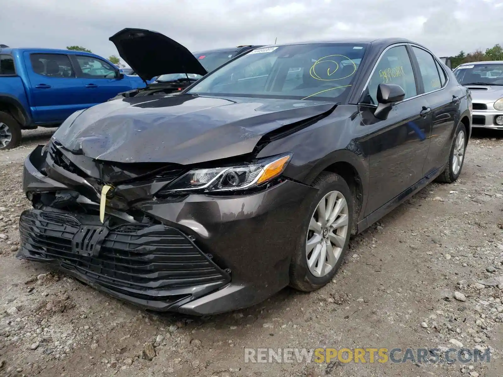 2 Photograph of a damaged car 4T1L11AK4LU891368 TOYOTA CAMRY 2020