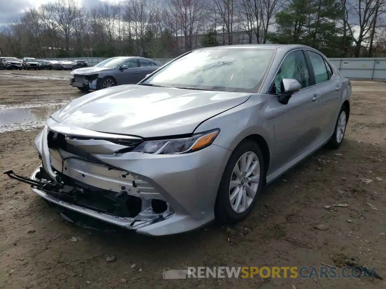 2 Photograph of a damaged car 4T1L11AK4LU899700 TOYOTA CAMRY 2020