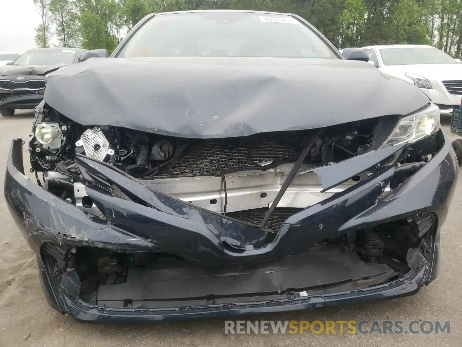 9 Фотография поврежденного автомобиля 4T1L11AK4LU921856 TOYOTA CAMRY 2020