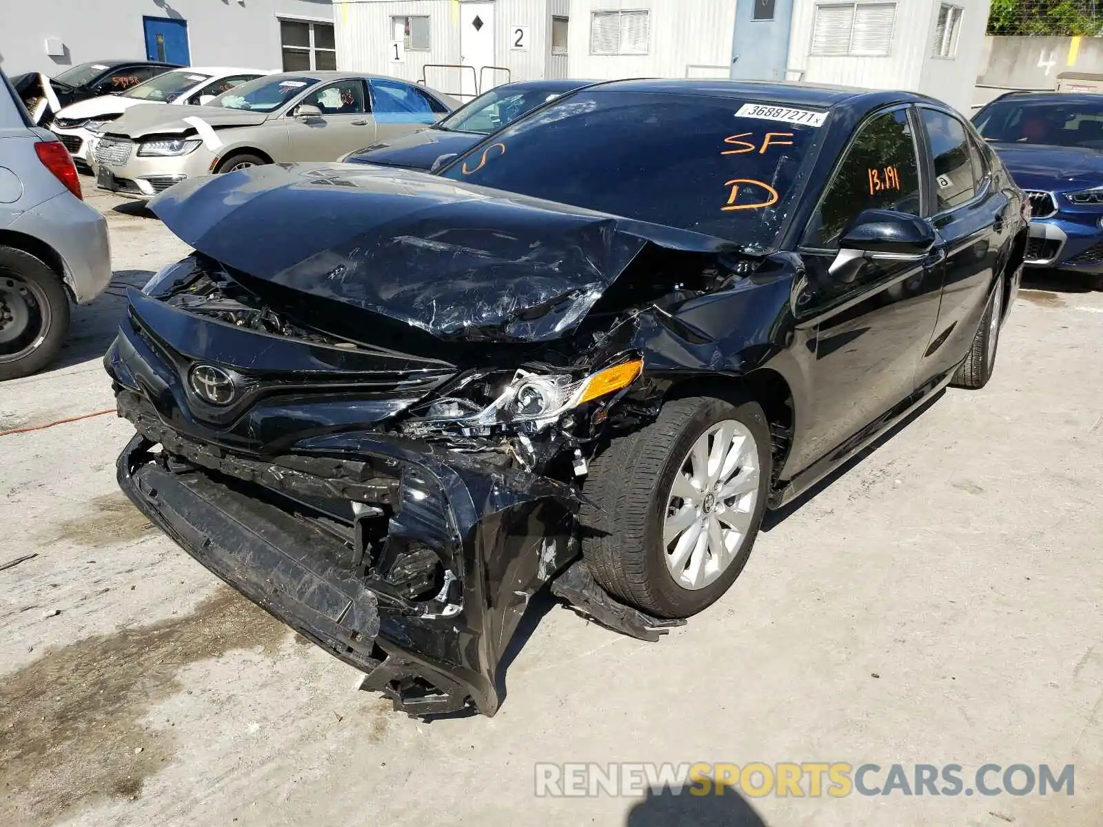 2 Photograph of a damaged car 4T1L11AK4LU934980 TOYOTA CAMRY 2020