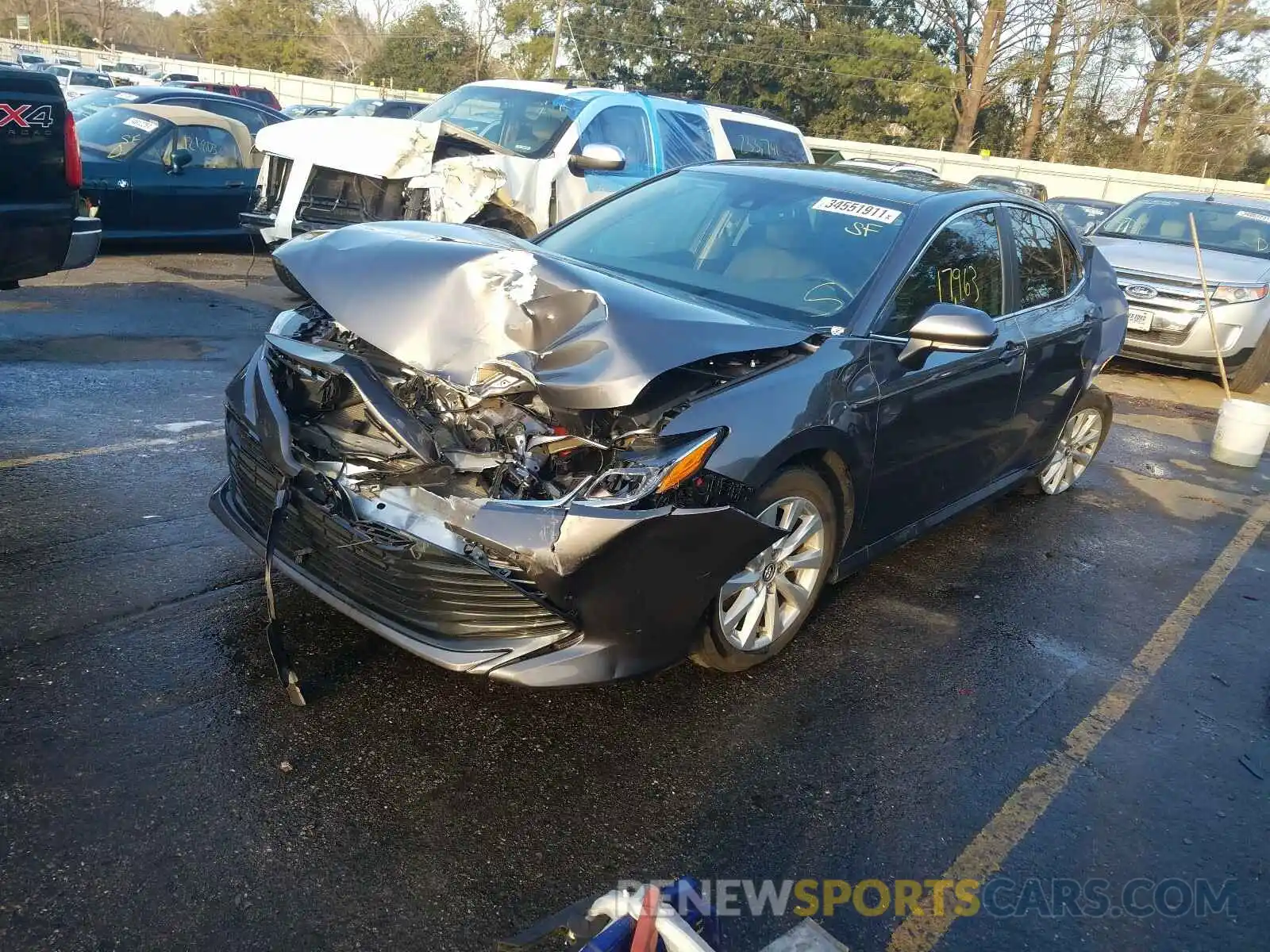 2 Photograph of a damaged car 4T1L11AK5LU321864 TOYOTA CAMRY 2020