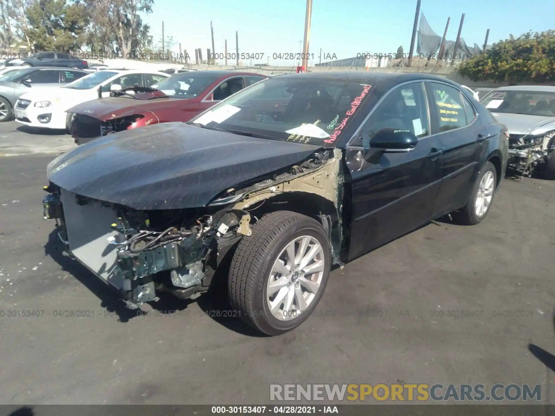 2 Photograph of a damaged car 4T1L11AK5LU335795 TOYOTA CAMRY 2020