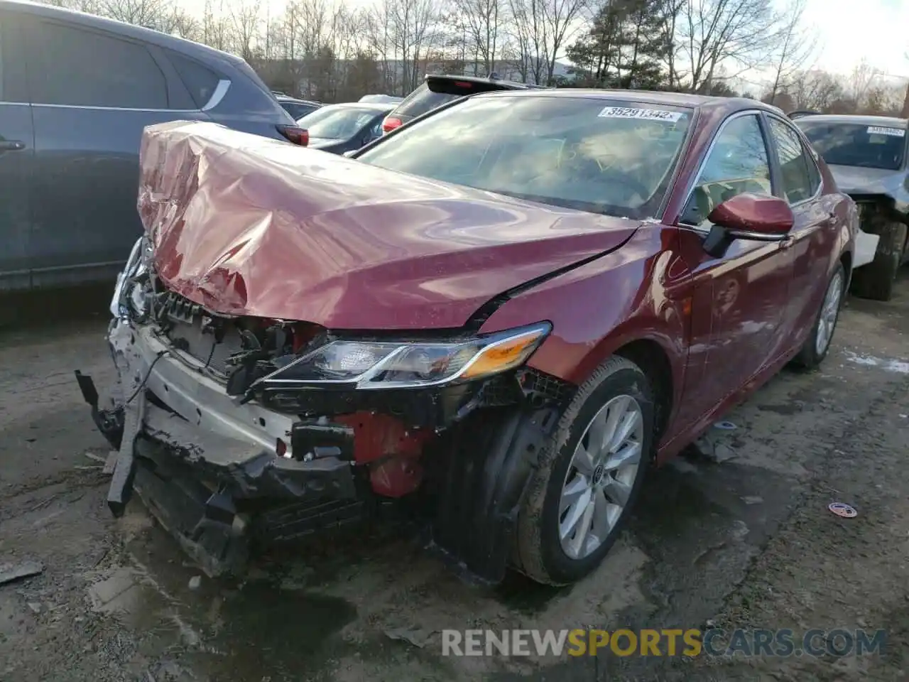 2 Photograph of a damaged car 4T1L11AK5LU400130 TOYOTA CAMRY 2020