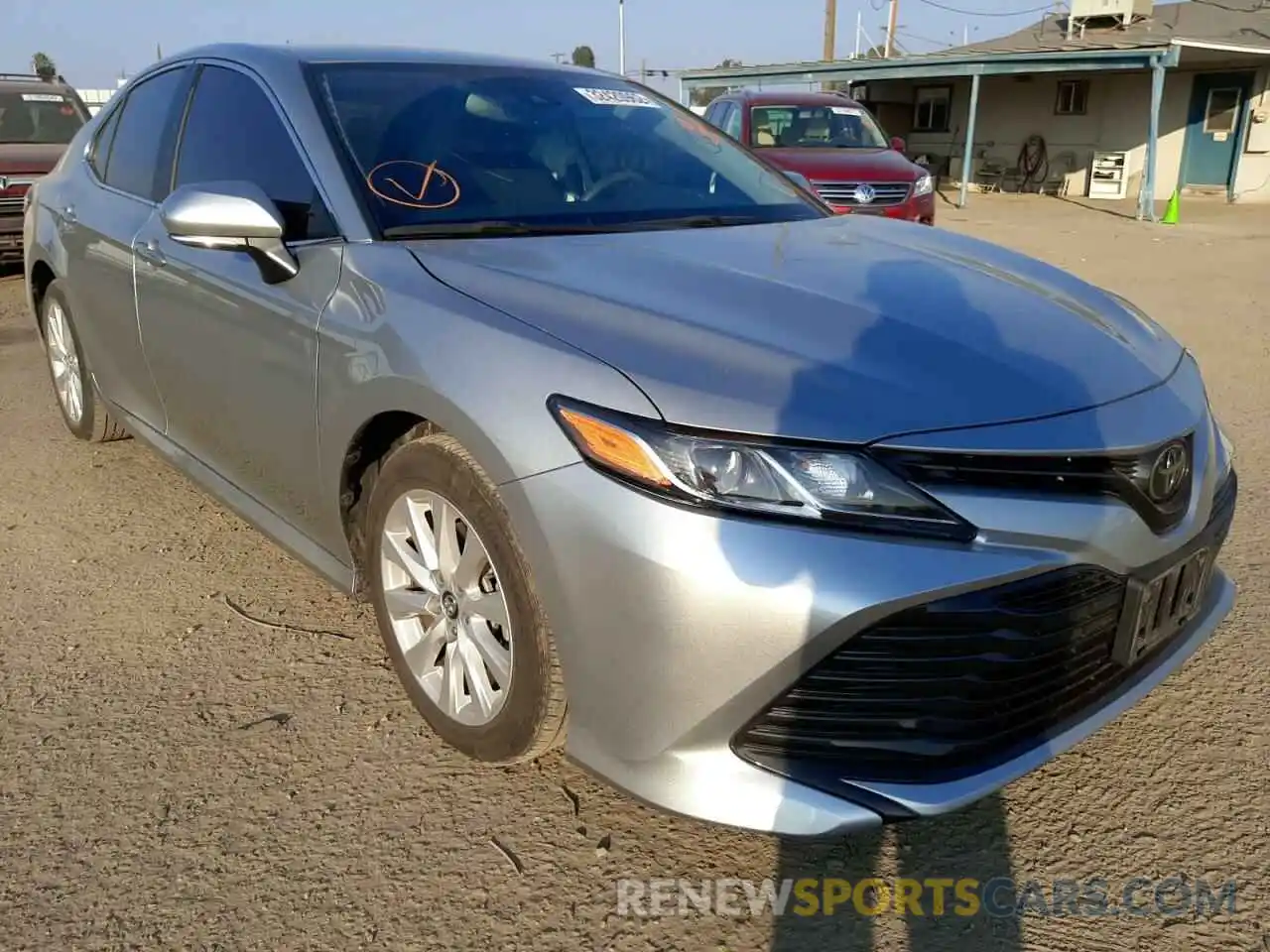 1 Photograph of a damaged car 4T1L11AK5LU873140 TOYOTA CAMRY 2020