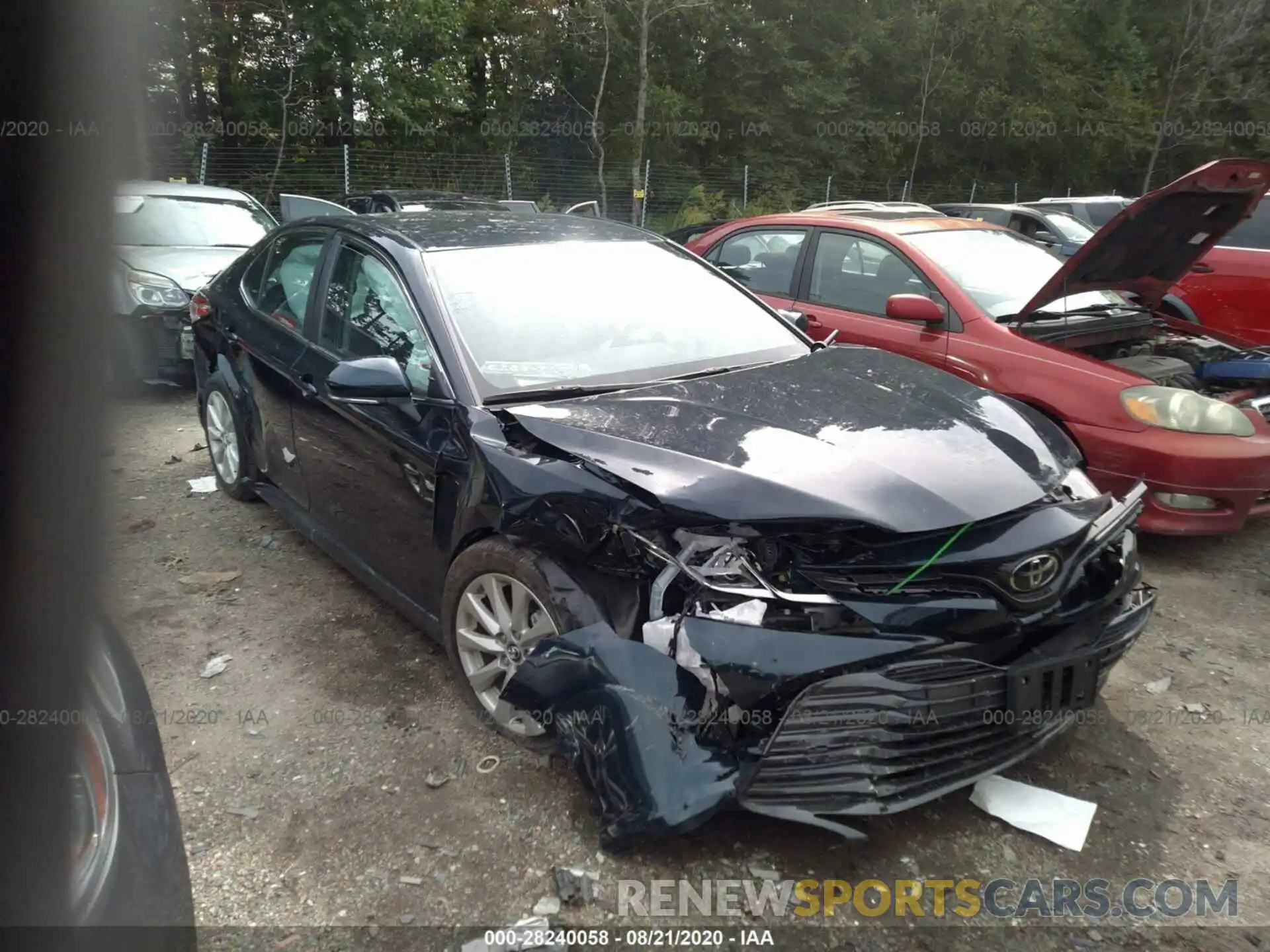 1 Photograph of a damaged car 4T1L11AK5LU941730 TOYOTA CAMRY 2020