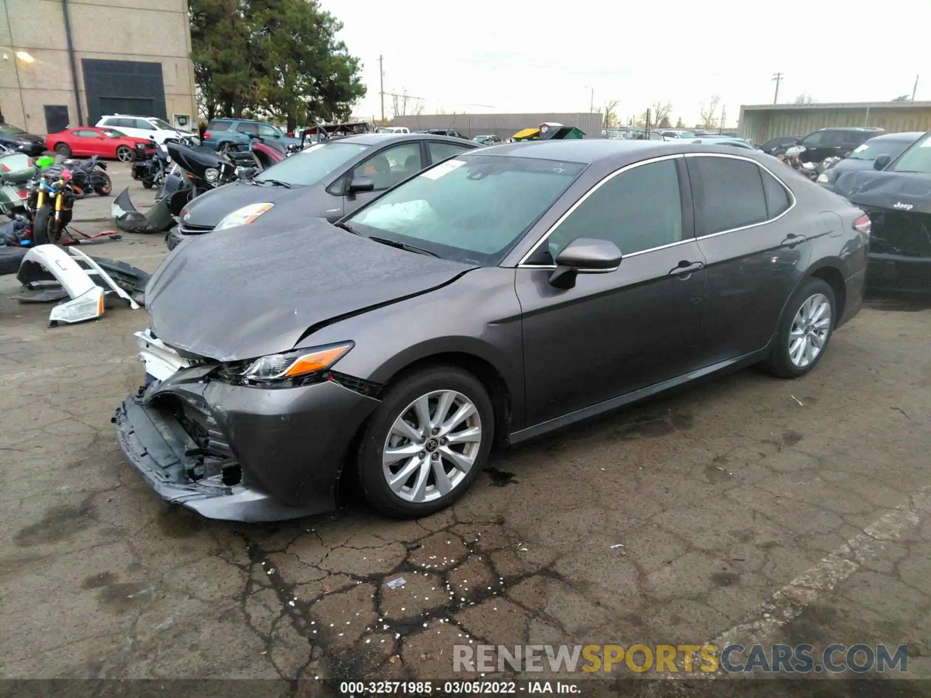 2 Photograph of a damaged car 4T1L11AK5LU947656 TOYOTA CAMRY 2020