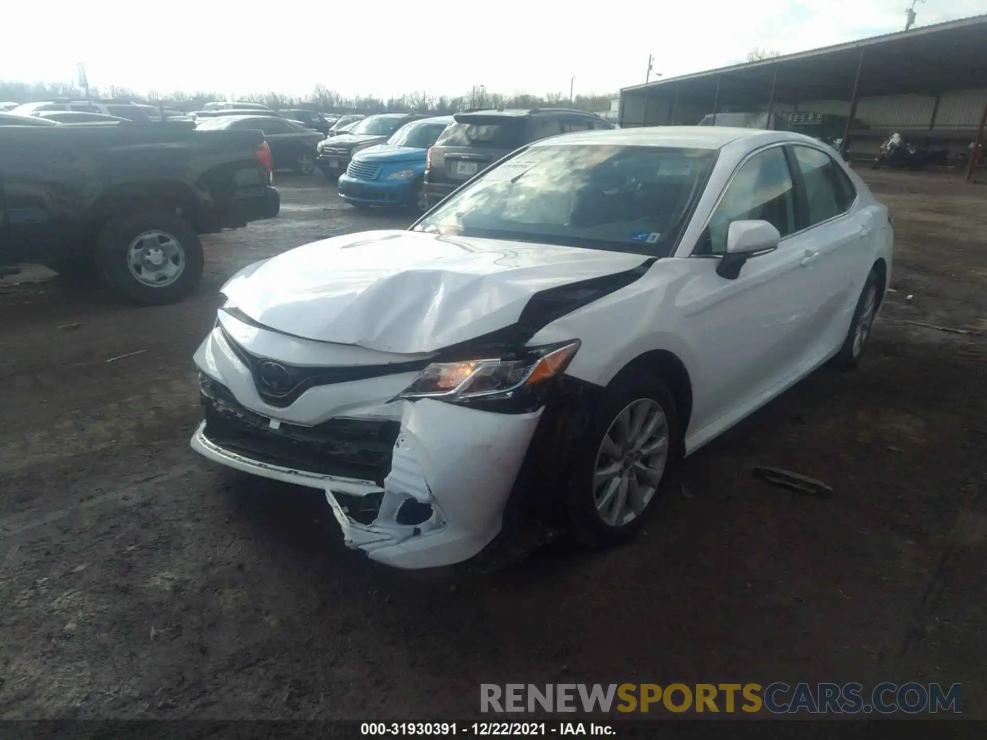 2 Photograph of a damaged car 4T1L11AK6LU400539 TOYOTA CAMRY 2020